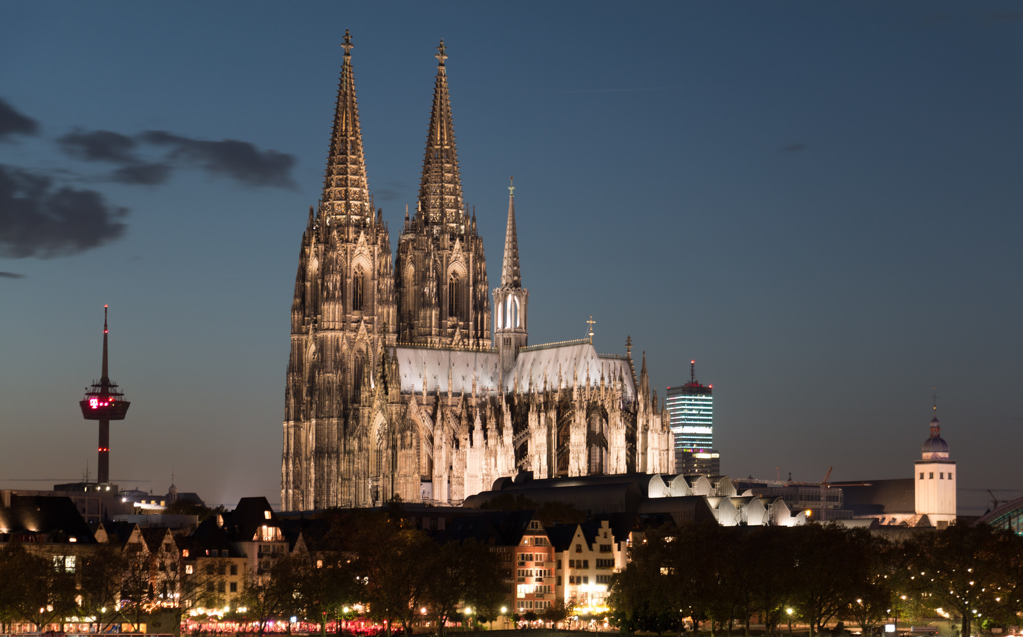Religious Cologne Cathedral, Latest HD wallpapers, Architectural images, Faith and travel, 2050x1280 HD Desktop