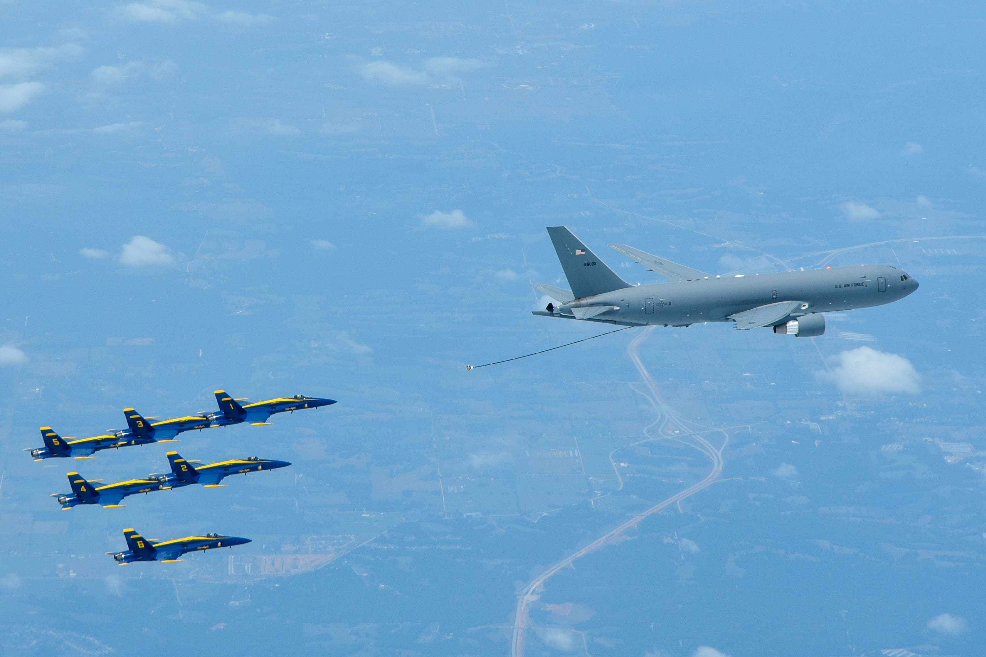 KC-46 first refuel, Navy Blue Angels, 3200x2140 HD Desktop