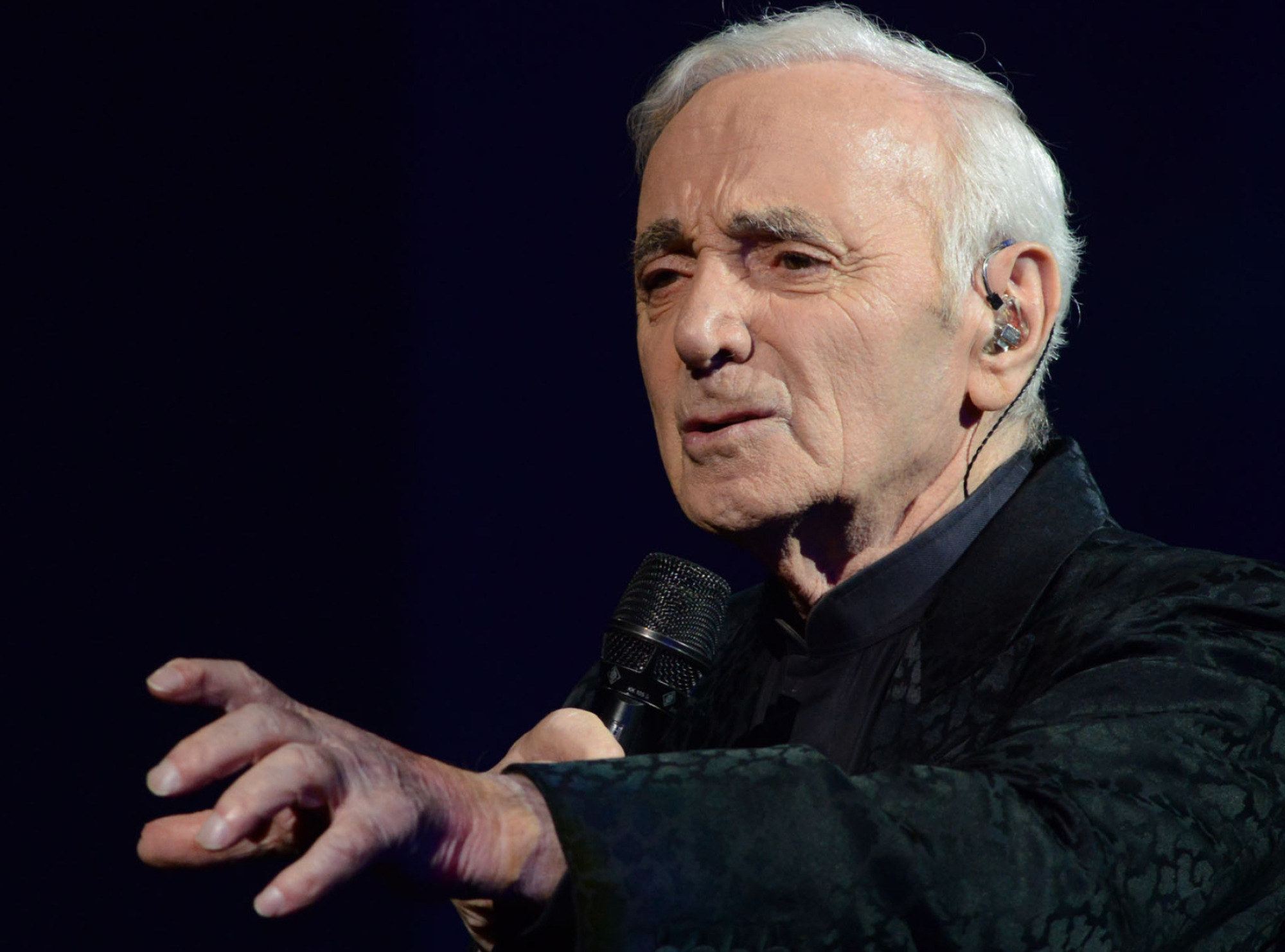 Charles Aznavour, Sad news, Armenian radio tribute, 2000x1490 HD Desktop