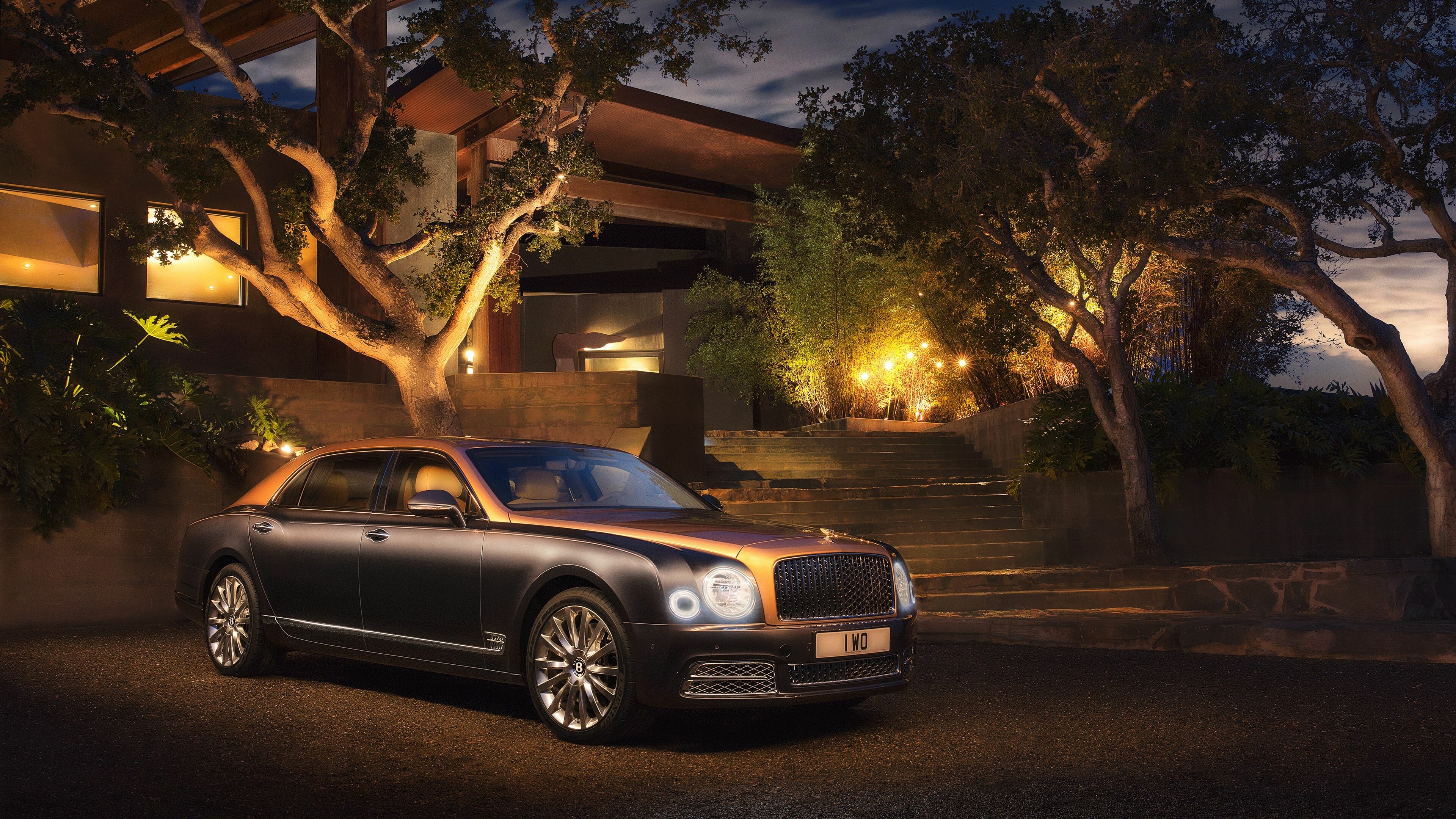 Bentley: A full-size luxury car, Mulsanne, Automotive design. 3840x2160 4K Background.