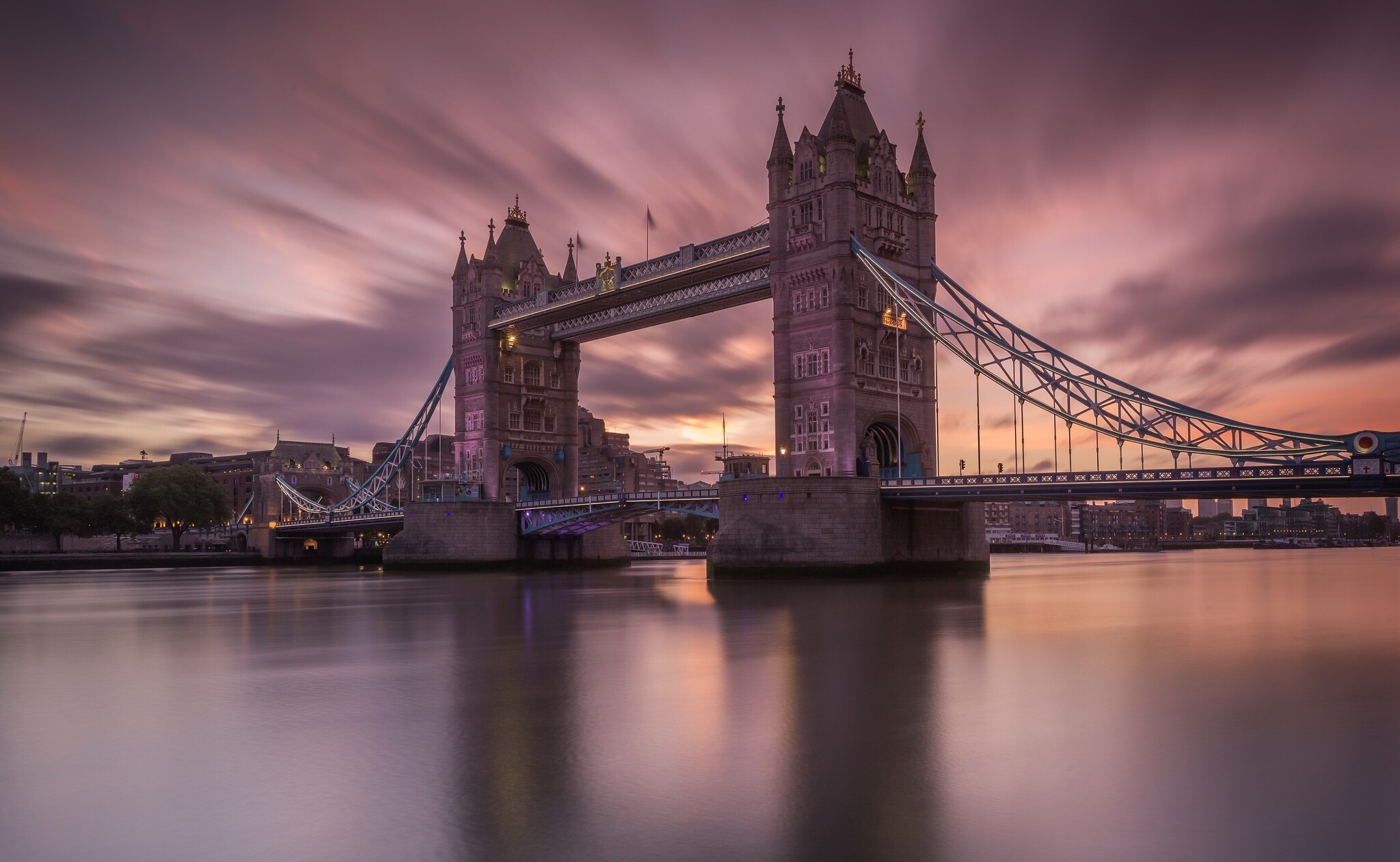 Tower Bridge: A bascule and suspension bridge on River Thames. 2050x1270 HD Background.