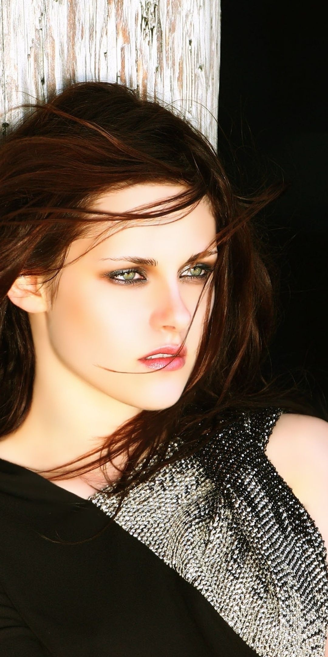 Kristen Stewart: Actress, Still Alice, Lydia Howland. 1080x2160 HD Background.