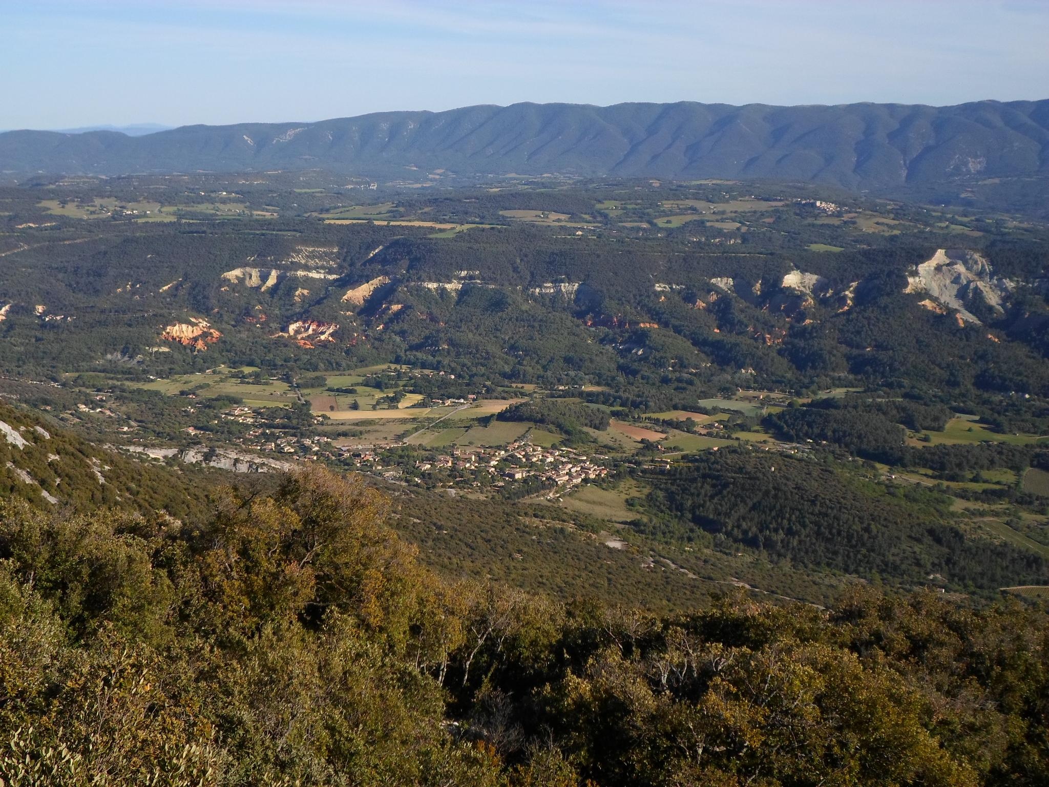 Luberon Regional Nature Park, Rustrel ocher cliffs, Provence view, Hiking adventure, 2050x1540 HD Desktop