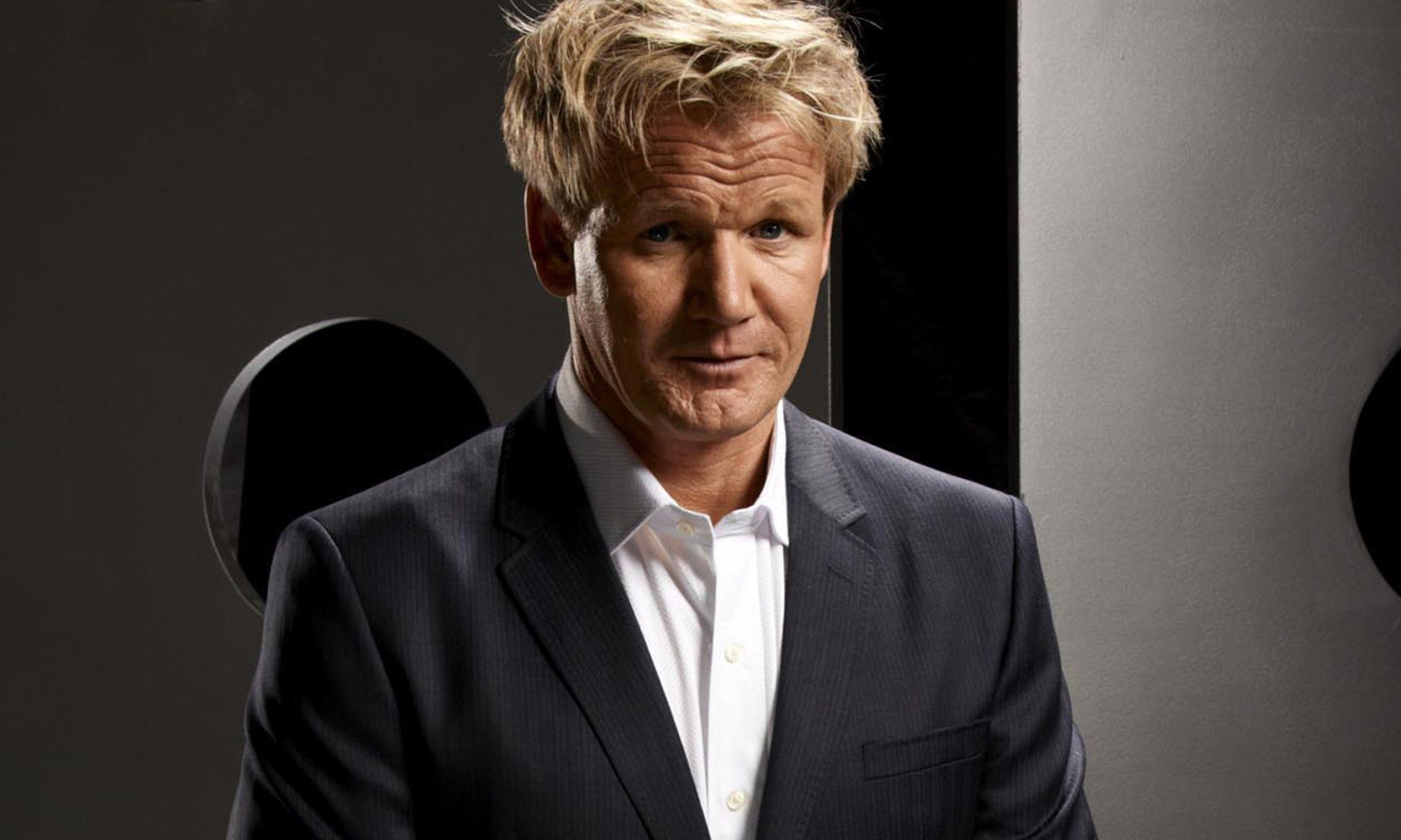 Gordon Ramsay: Known for the bluntness, fiery temper, strict demeanour, and frequent use of profanity. 2560x1540 HD Wallpaper.