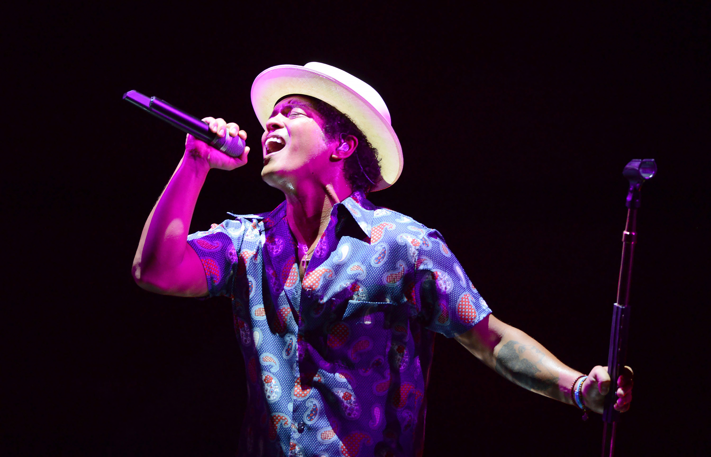 Bruno Mars, Best song, Weekend Rock poll, Rolling Stone, 3000x1940 HD Desktop