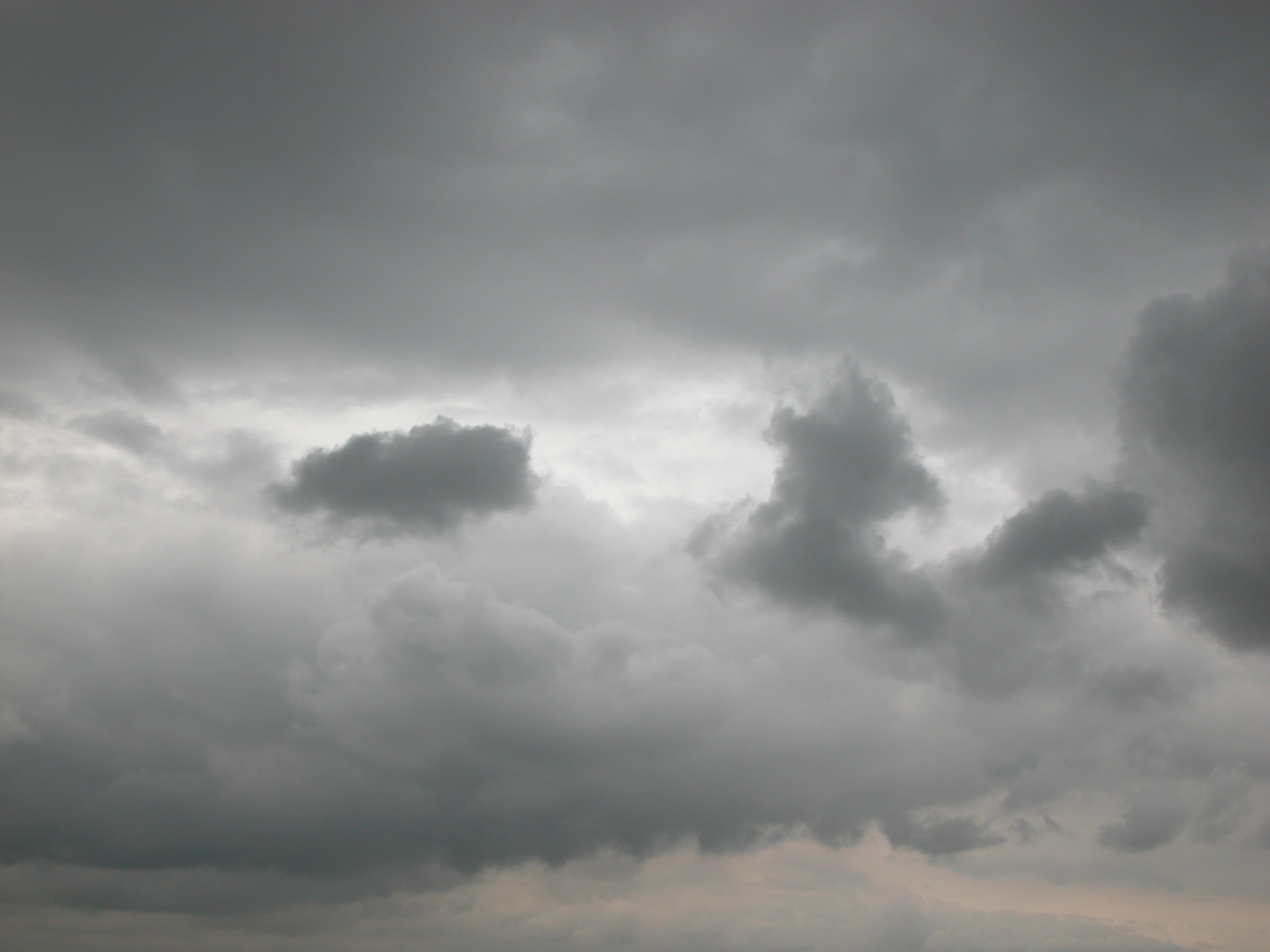 Gray Cloudy Sky: Murky clouds, A visible mass of particles of condensed vapor, The harbinger of rain. 2560x1920 HD Background.