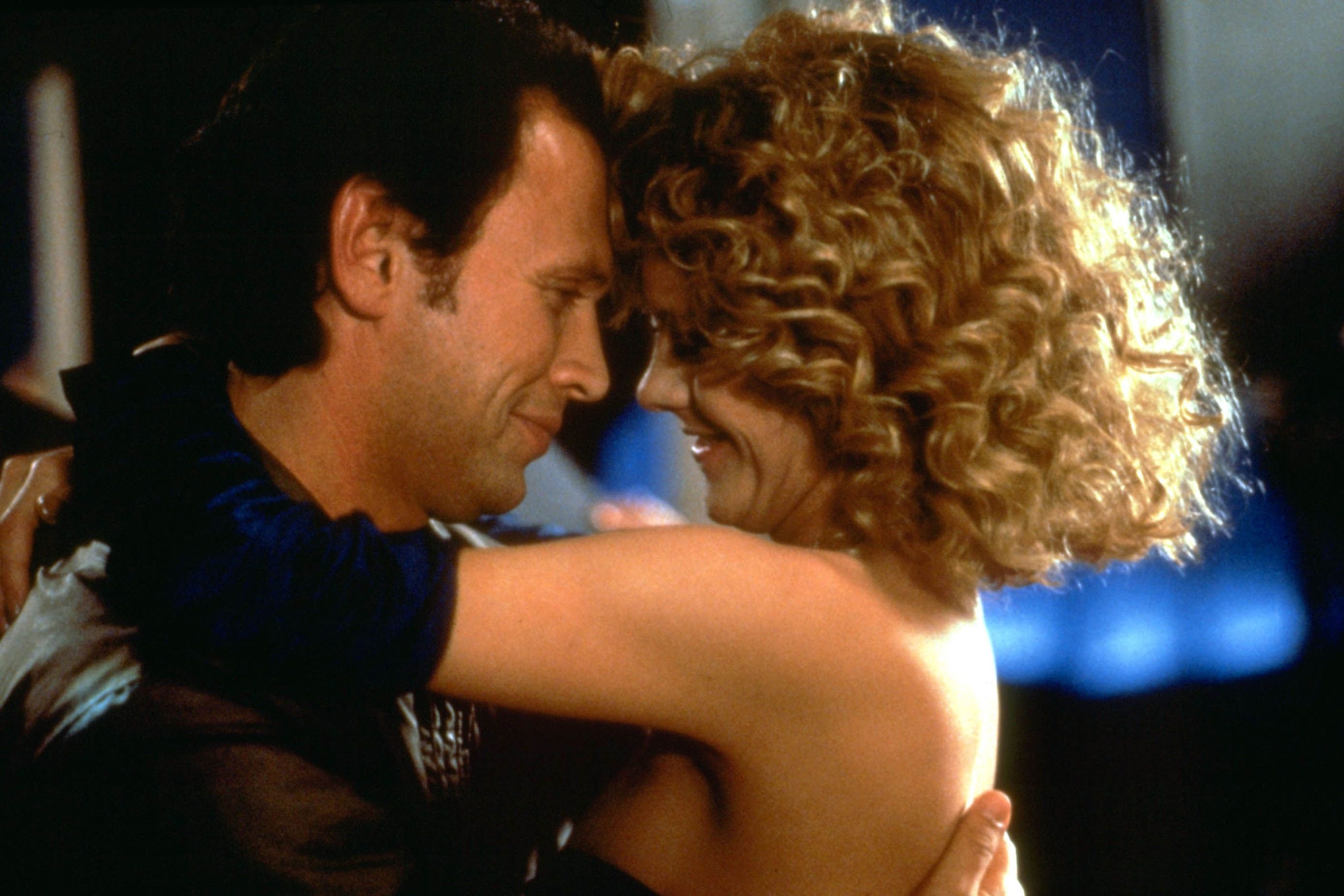 When Harry Met Sally: Billy Crystal and Meg Ryan starring in the quirky romantic comedy. 2780x1860 HD Background.
