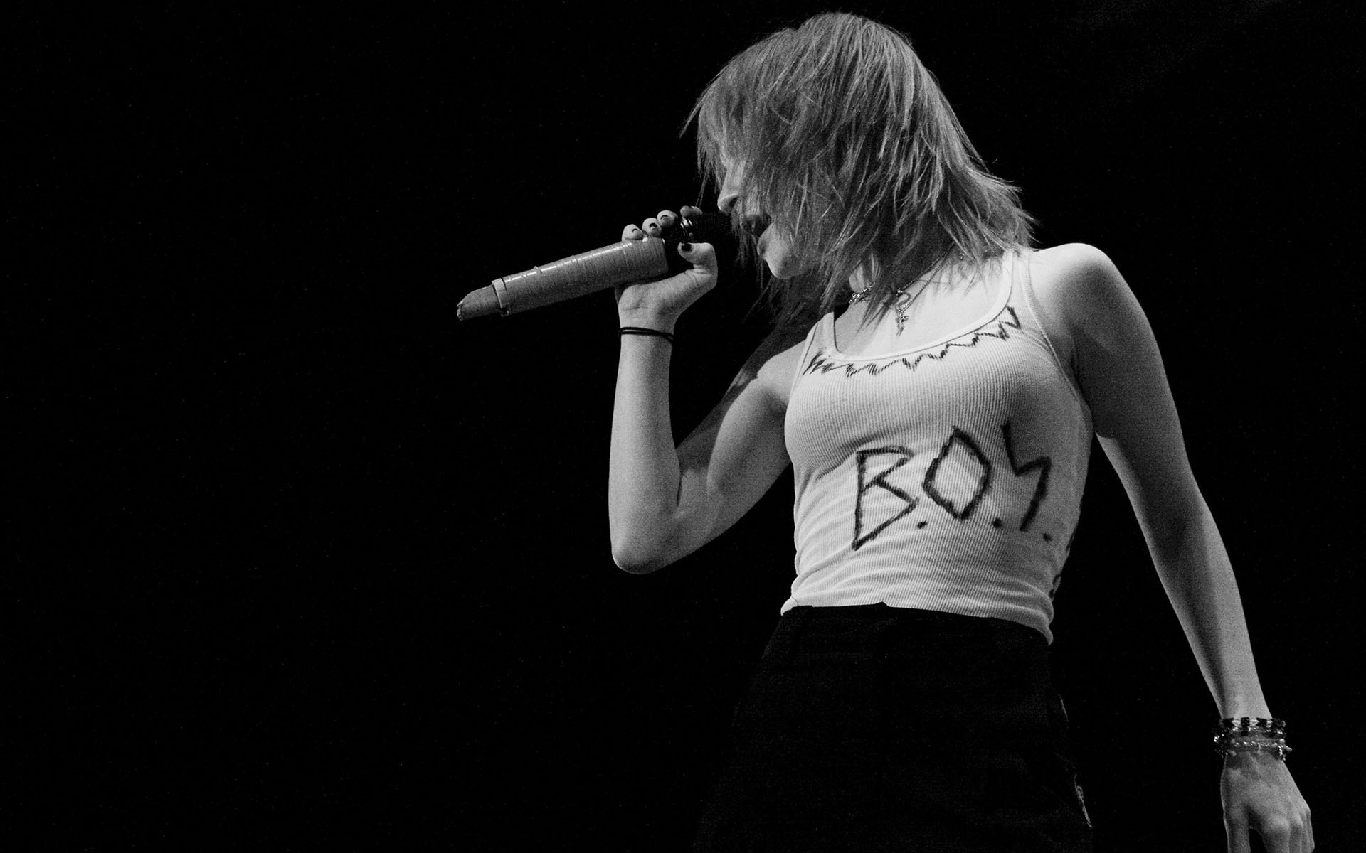 Hayley Williams, Paramore concert, Black and white, Red-haired singer, 1920x1200 HD Desktop
