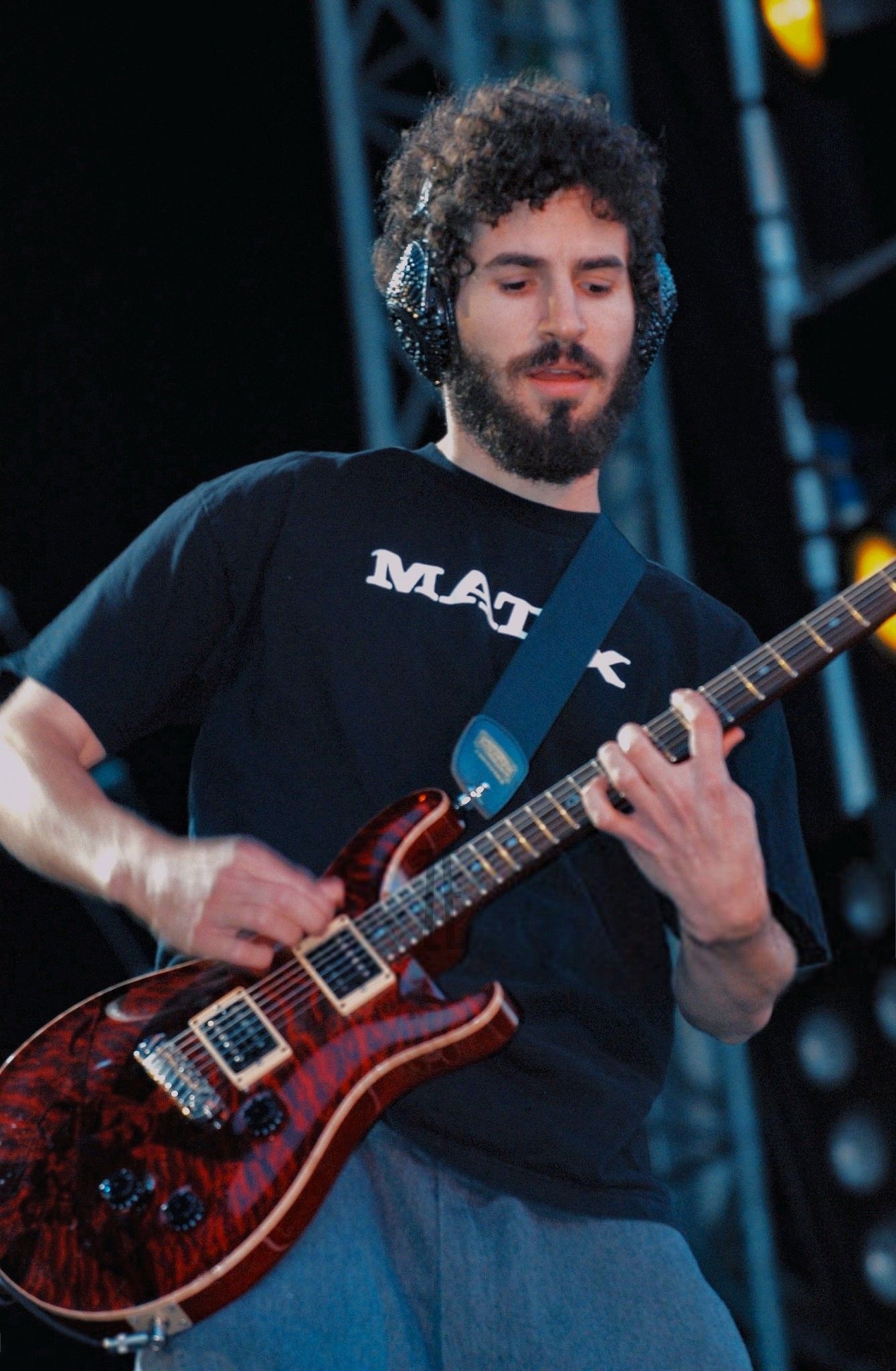 Brad Delson, Talented guitarist, Musical prowess, Linkin Park member, 1340x2050 HD Handy