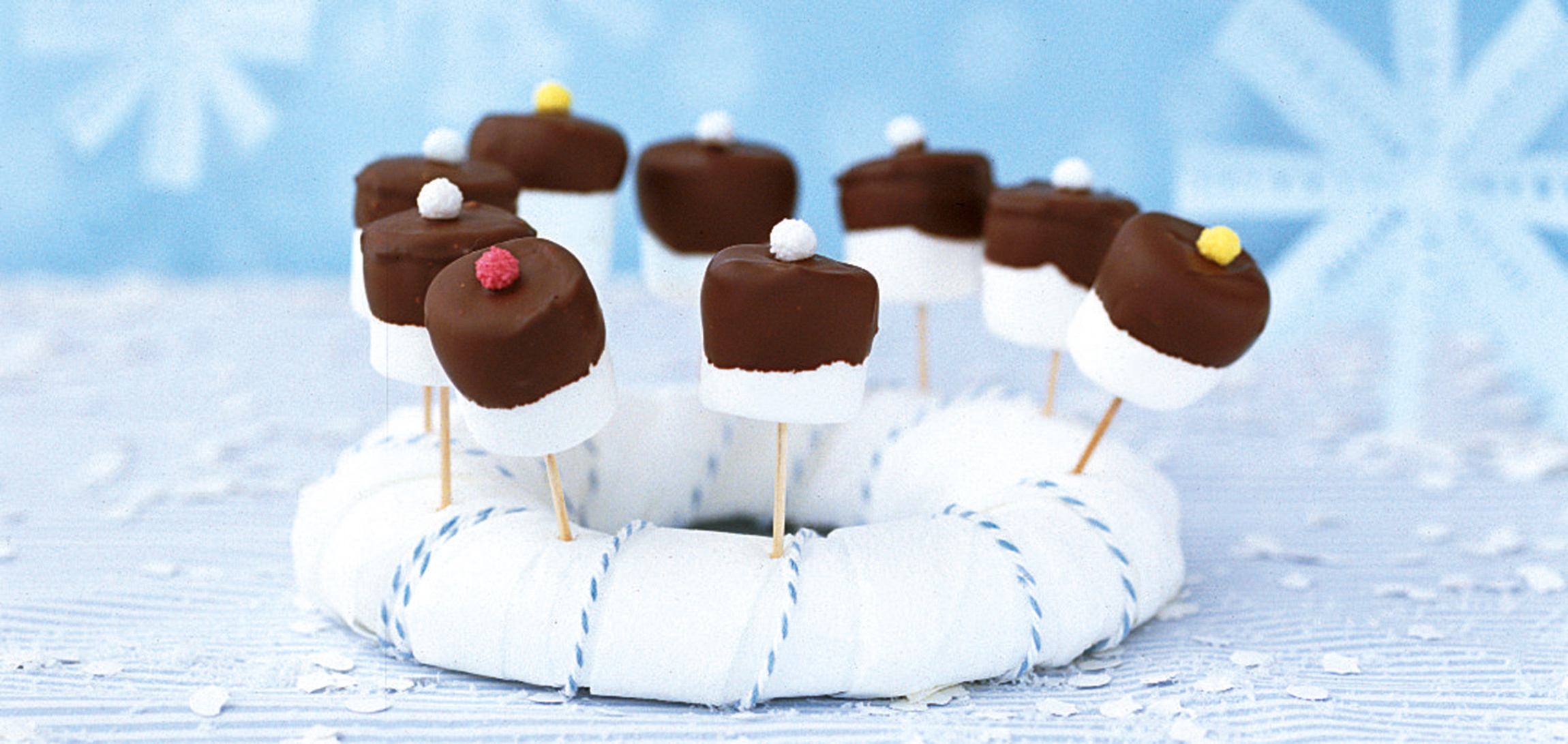 Marshmallow: Cake decorating, Coated with chocolate. 2300x1100 Dual Screen Background.