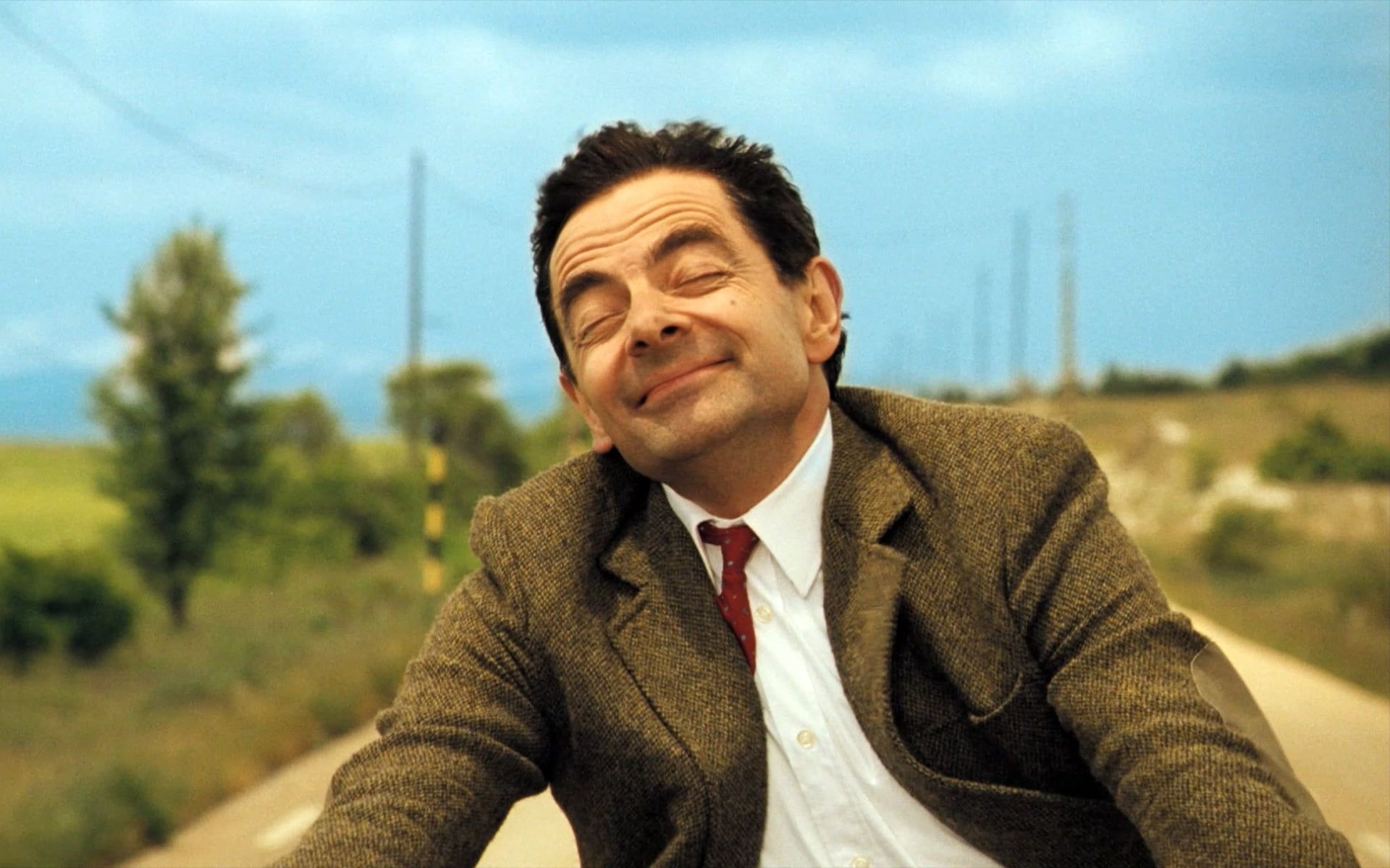Rowan Atkinson: Appeared at the 2012 Summer Olympics opening ceremony in London as Mr. Bean. 1920x1200 HD Background.