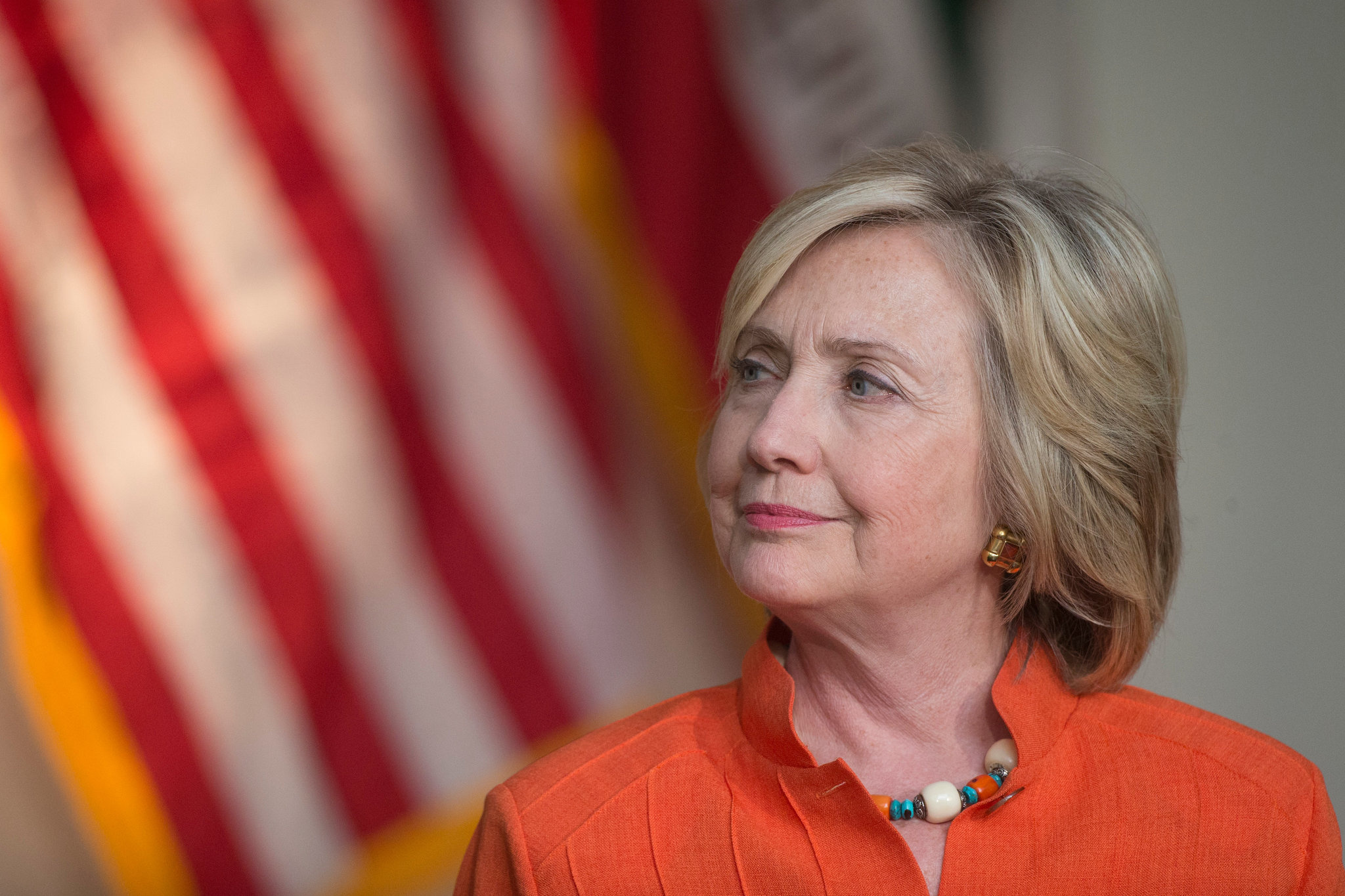 Hillary Clinton, Celebrities' reactions, Debate highlights, Media coverage, 2050x1370 HD Desktop