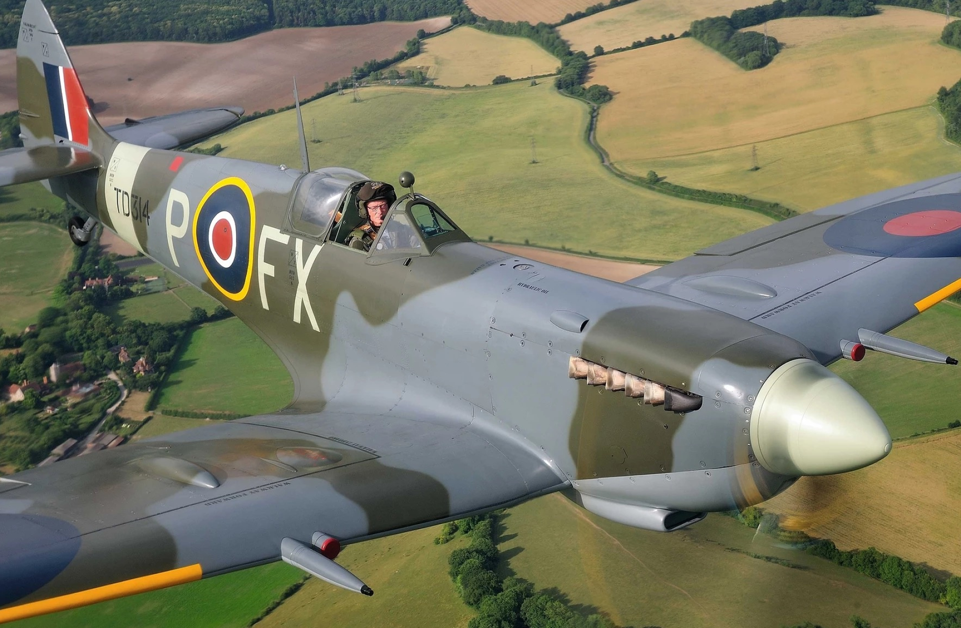 Spitfire IX HF, Historic aircraft, Classic beauty, Iconic warplane, 1960x1280 HD Desktop