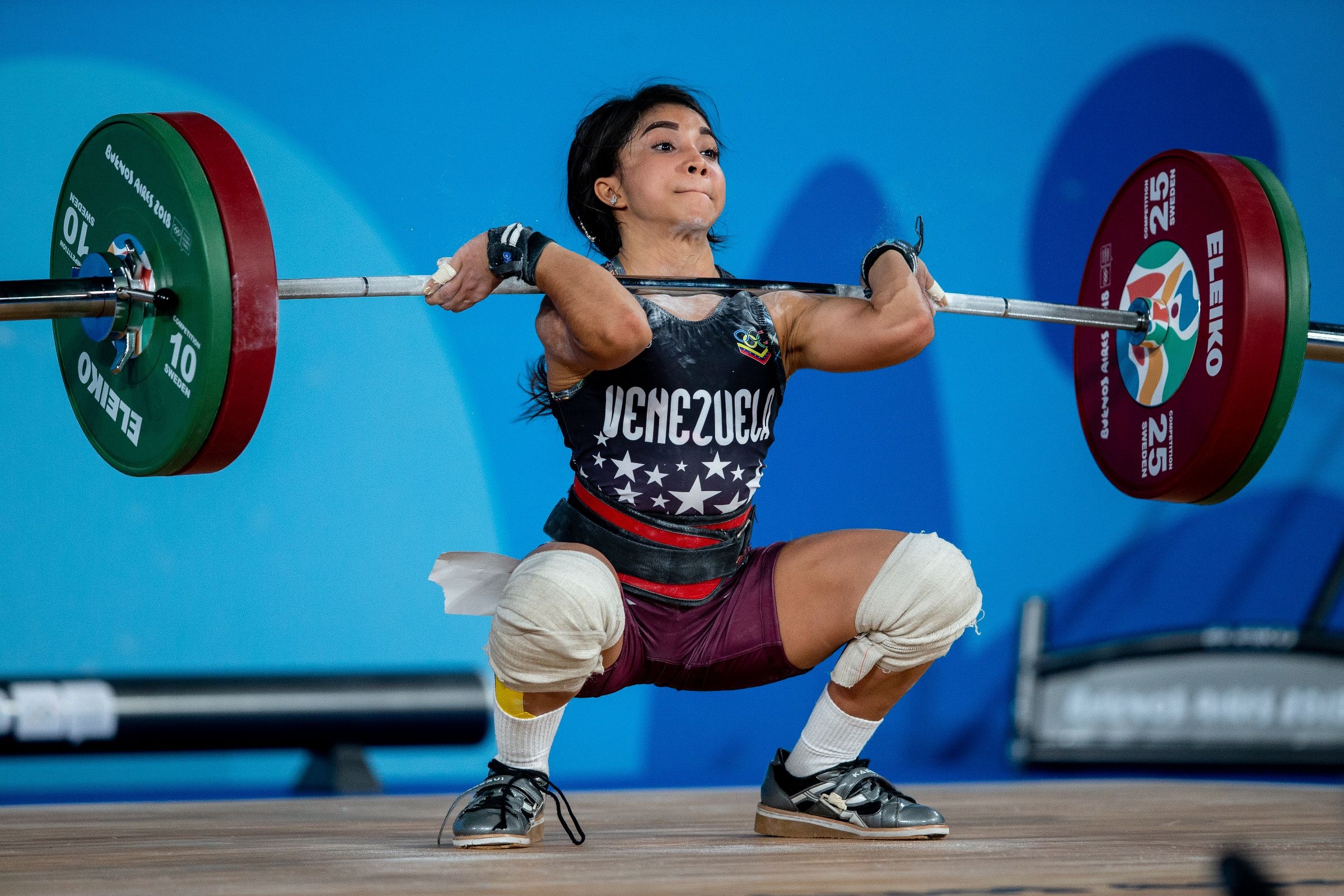 Weightlifting: A Venezuelan weightlifter, Weight class, Squat, A powerlifting competition. 2400x1600 HD Wallpaper.