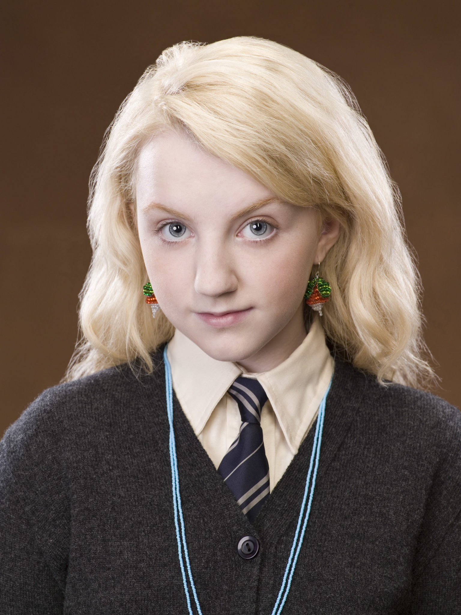 Luna Lovegood: Evanna Lynch, Participated in the Battle of the Department of Mysteries. 1540x2050 HD Wallpaper.