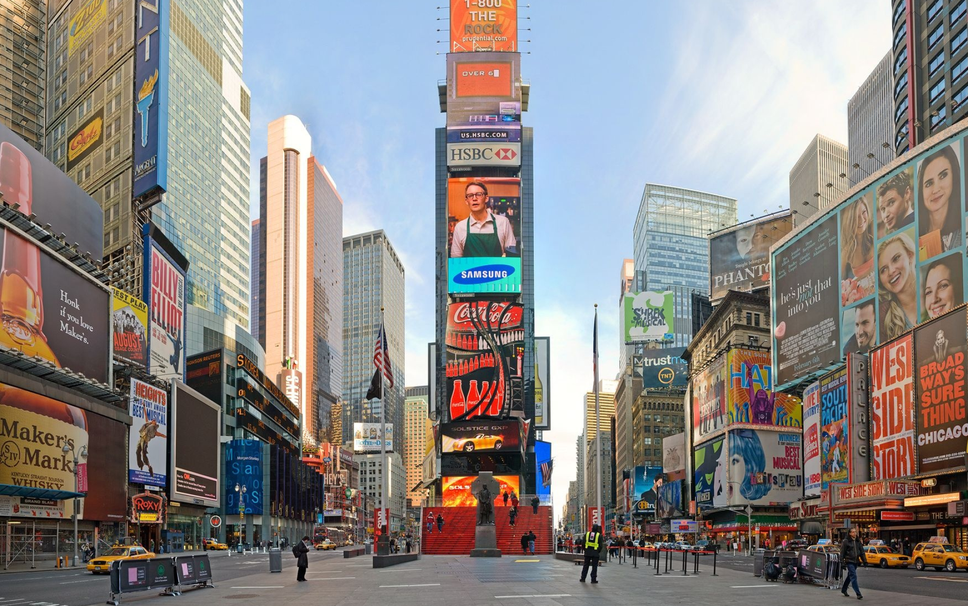 New York City streets, Energetic atmosphere, Tourist favorite, Vibrant colors, 1950x1220 HD Desktop