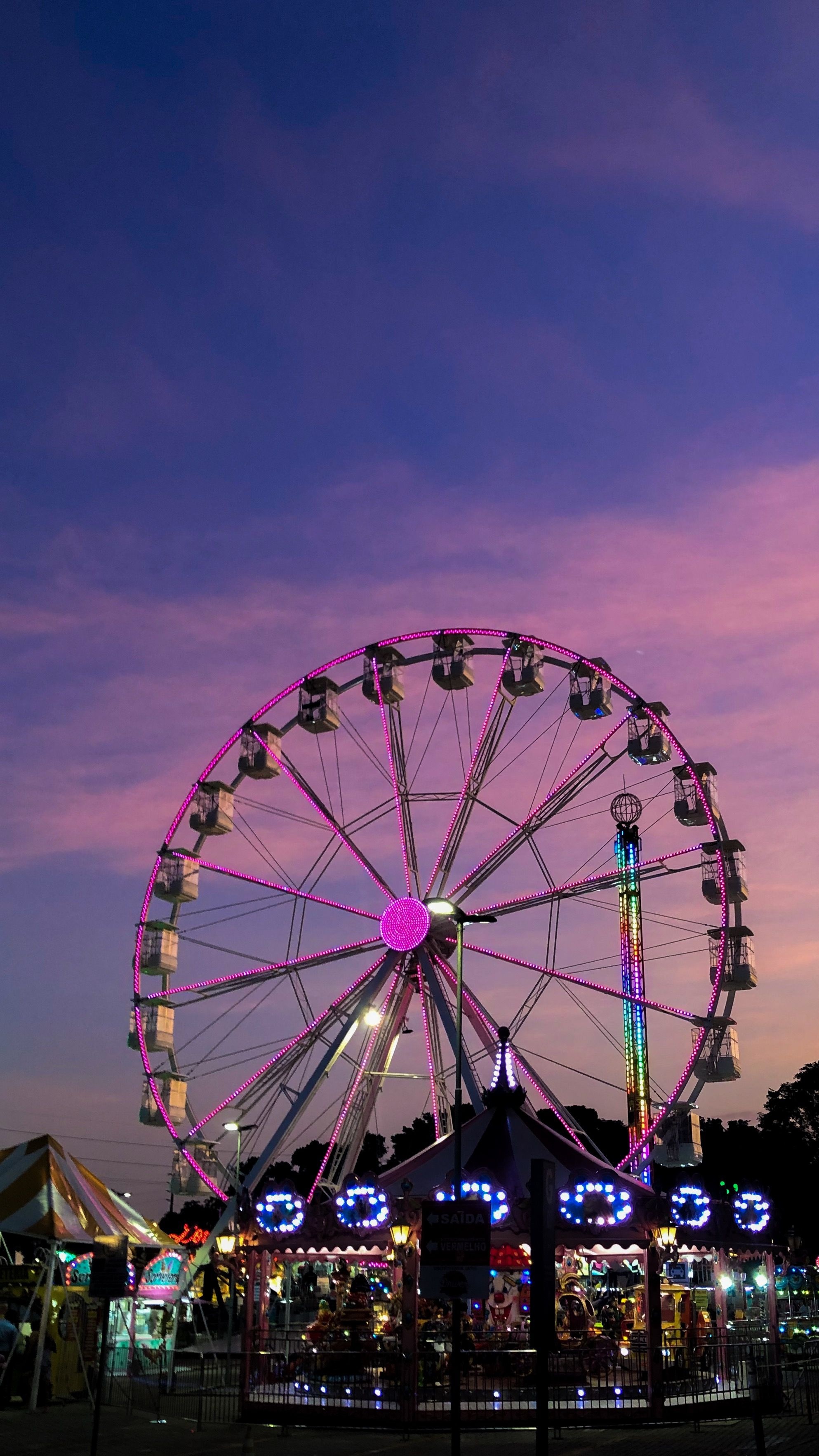 Amusement Park: Ferris wheel, Evolved from European fairs and pleasure gardens. 1990x3530 HD Background.