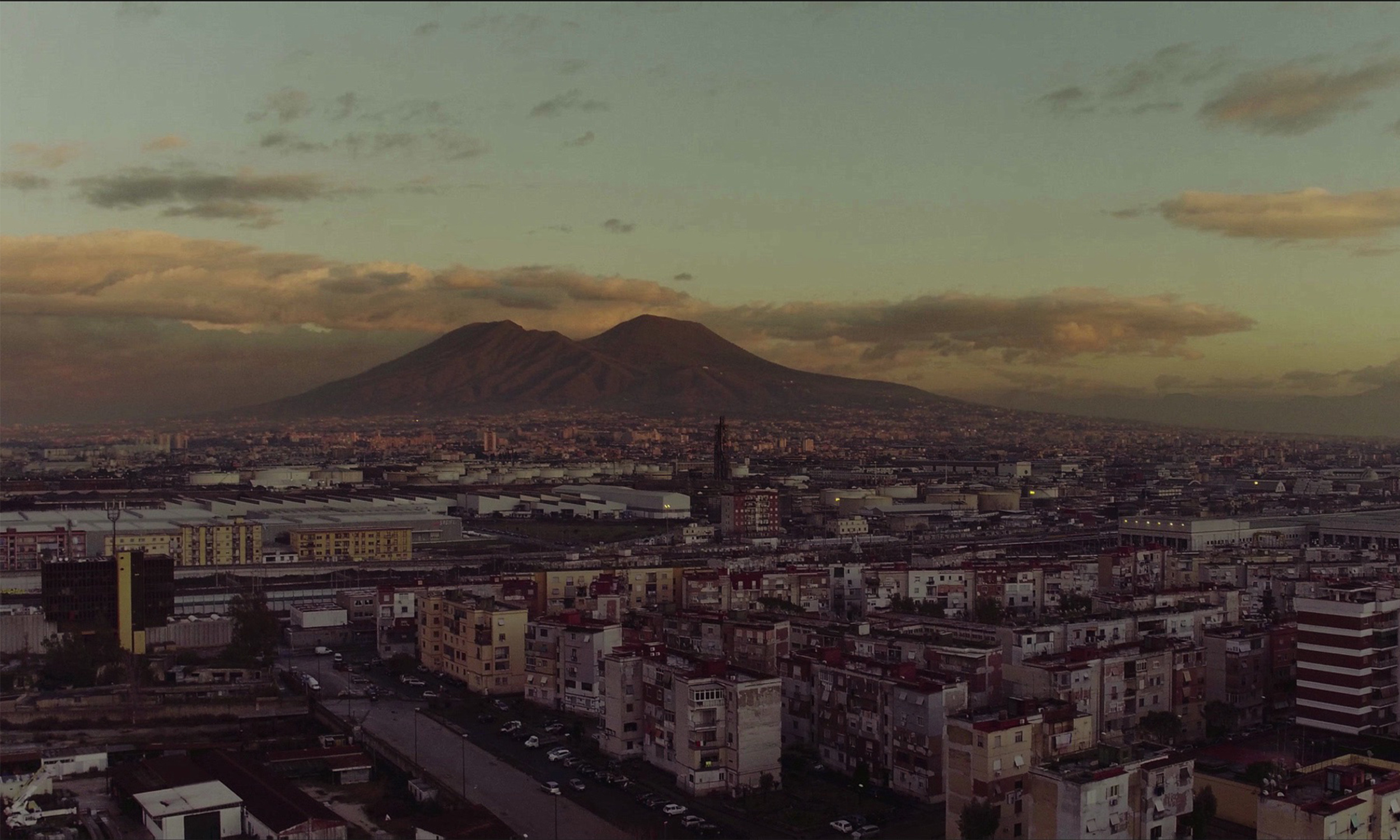 Vesuvio, Hanno imparato a vivere, Noir in festival, 2500x1500 HD Desktop