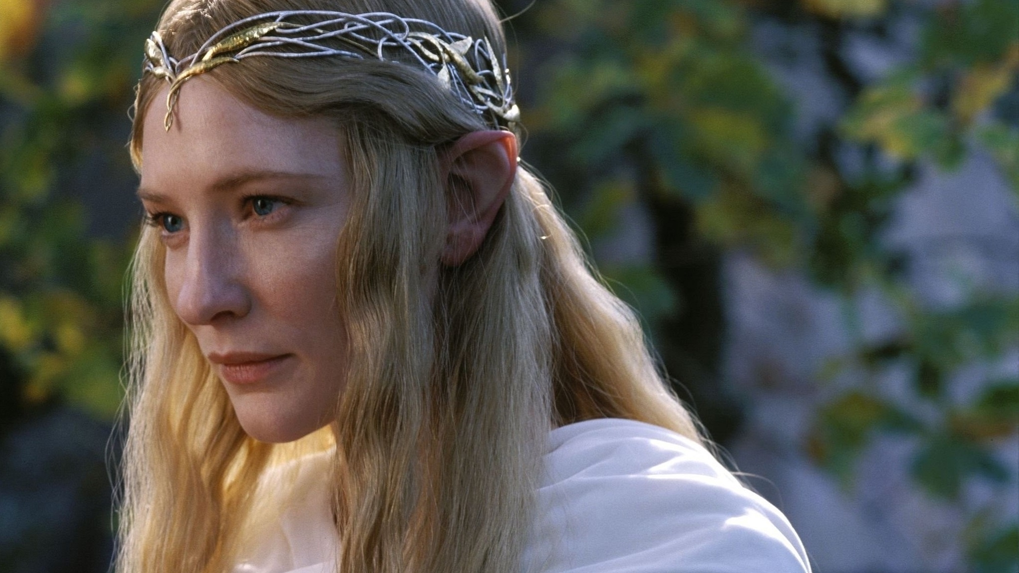 Cate Blanchett as Galadriel, Exquisite portrait, Elven queen, Lord of the Rings, 2050x1150 HD Desktop
