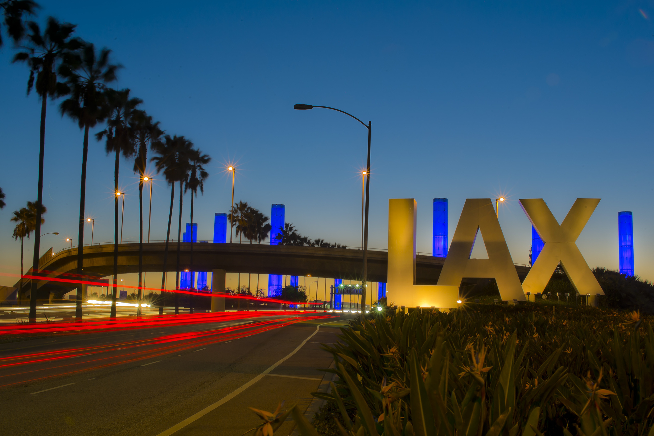 Los Angeles International Airport, Iconic LAX sign, Nighttime scenery, 2130x1420 HD Desktop