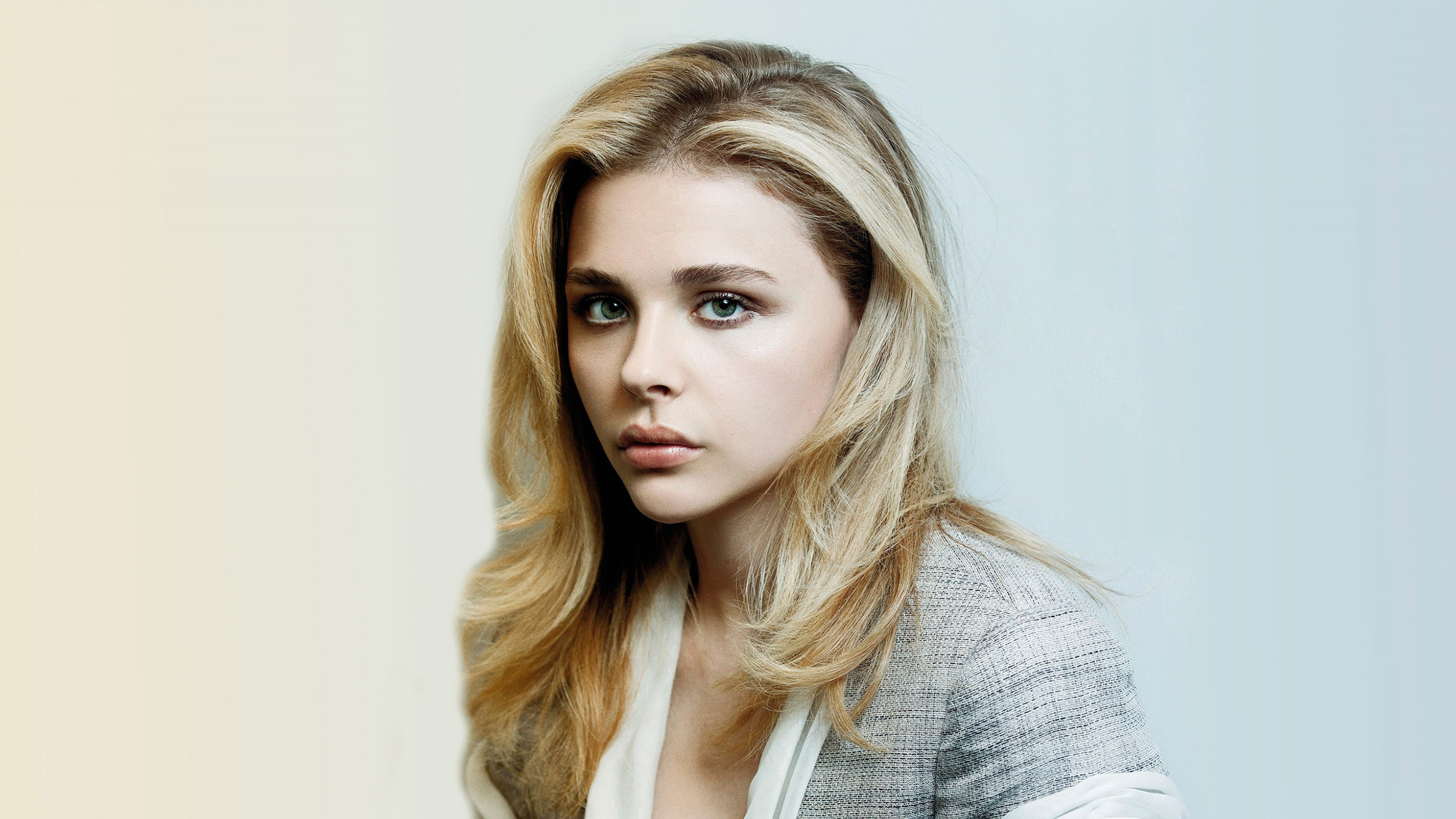 Chloe Moretz: Played Carrie Fuller in a 2006 crime comedy film, Big Momma's House 2. 3840x2160 4K Wallpaper.