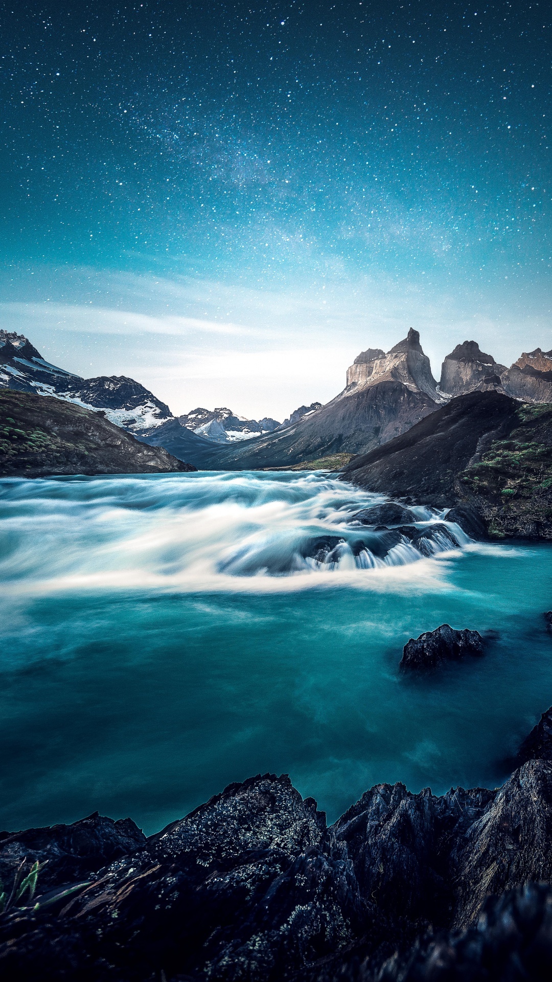 Landschaftlicher Fluss in Torres del Paine, 1080x1920 Full HD Handy