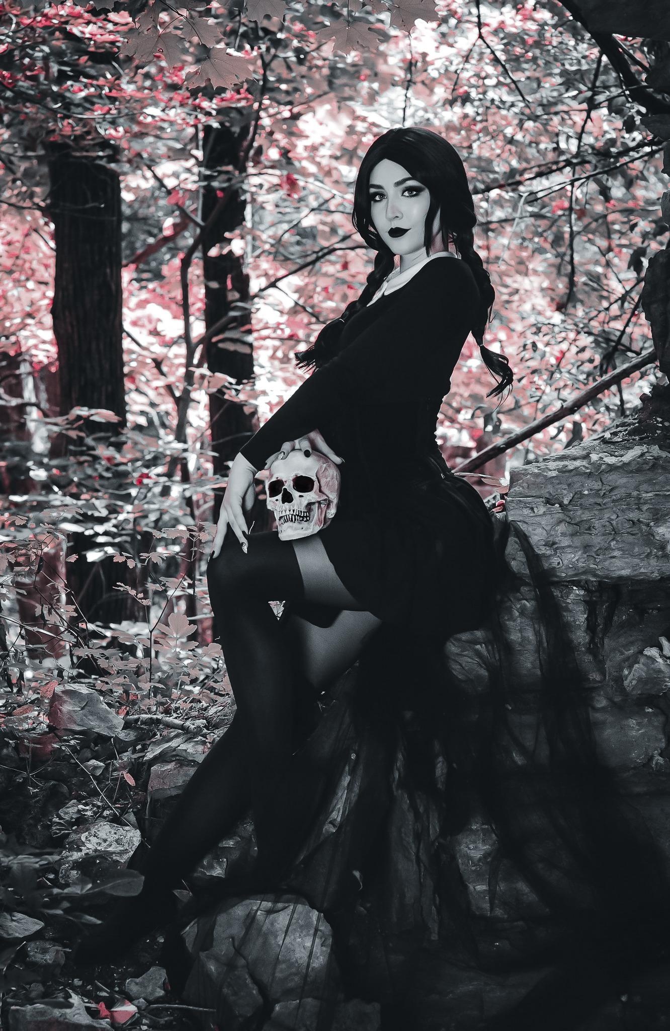 Goth Girl: Gothic fashion, Spooky look, Adams family, Wednesday Friday Addams with scull. 1340x2050 HD Wallpaper.