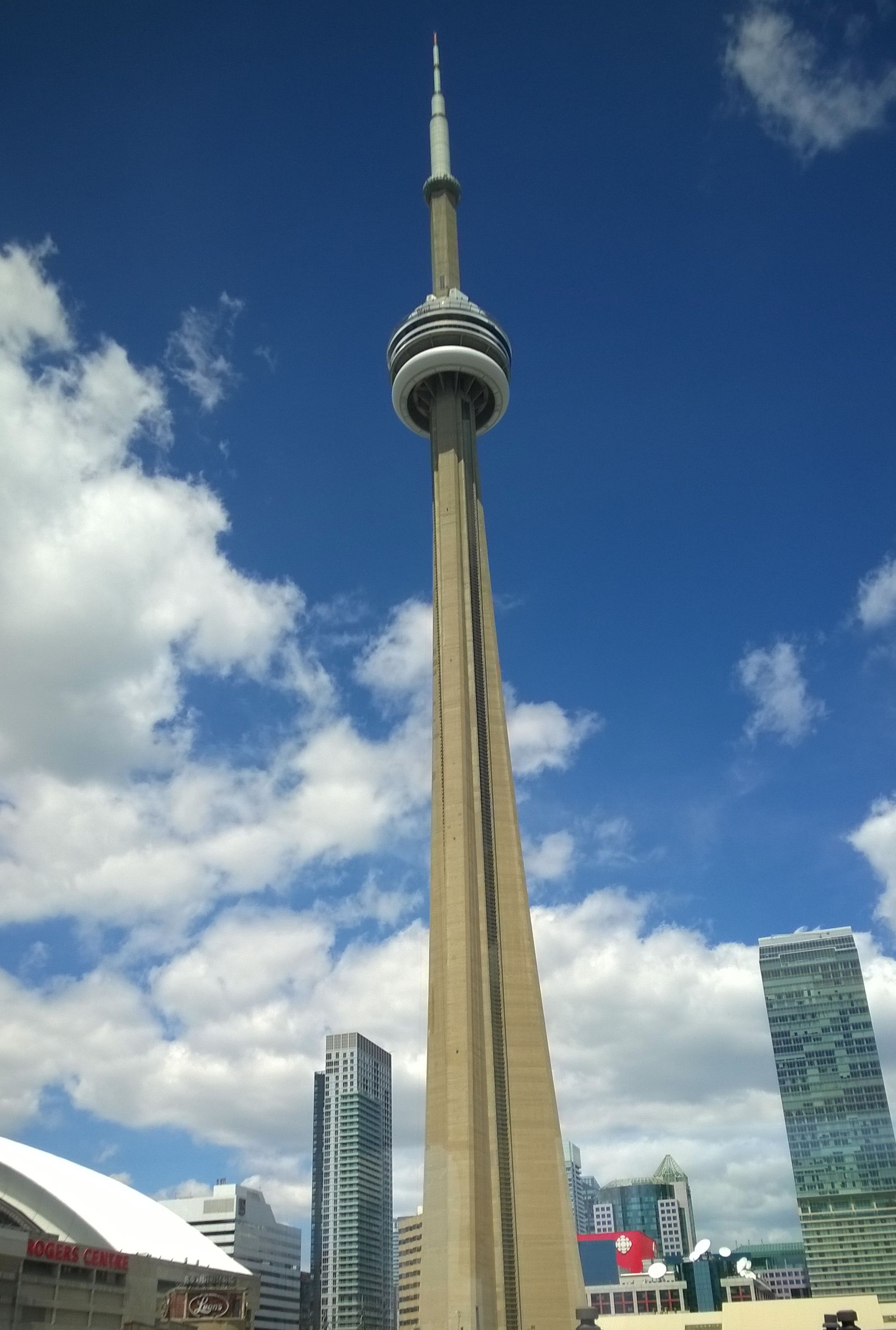 Atemberaubender Blick vom CN Tower, 2120x3150 HD Handy