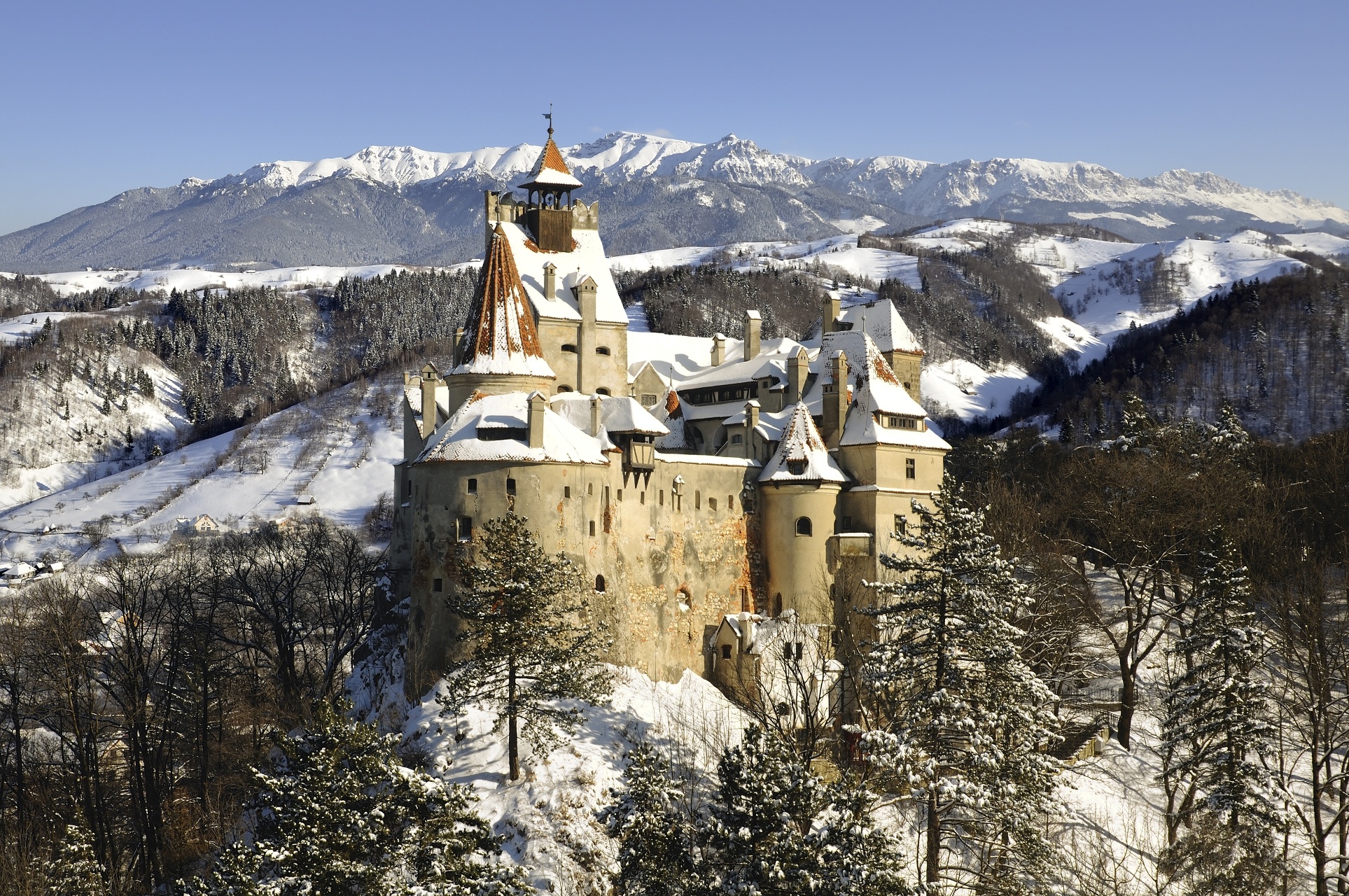 Bran Castle, Transylvanian charm, Dracula's legacy, Gothic architecture, 1930x1280 HD Desktop