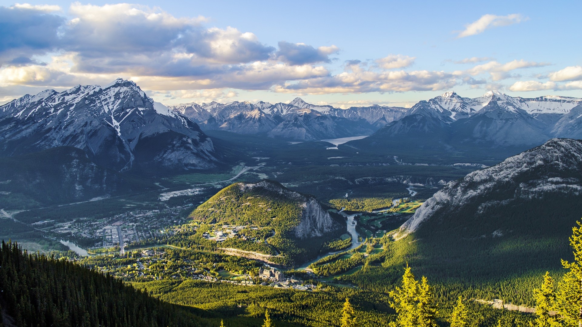 Banff National Park, Alberta's beauty, Majestic mountains, Nature's wonder, 1920x1080 Full HD Desktop