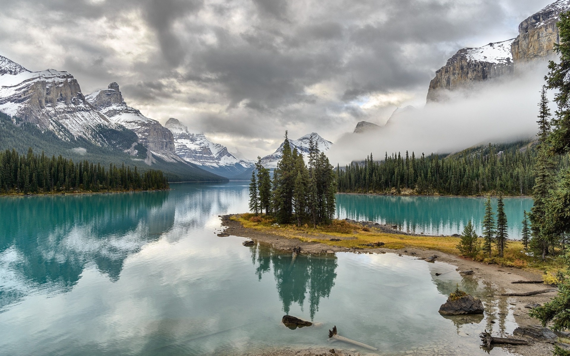 Jasper National Park, Mountain lake, Forest, Autumn, 1920x1200 HD Desktop