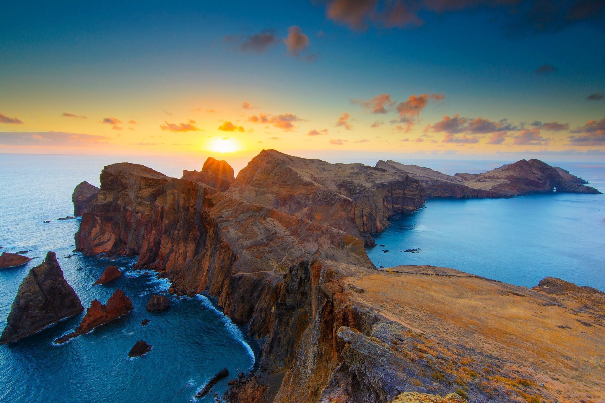 Madeira Travels, Island sunrise, Natural wonders, Peaceful ambiance, 2050x1370 HD Desktop