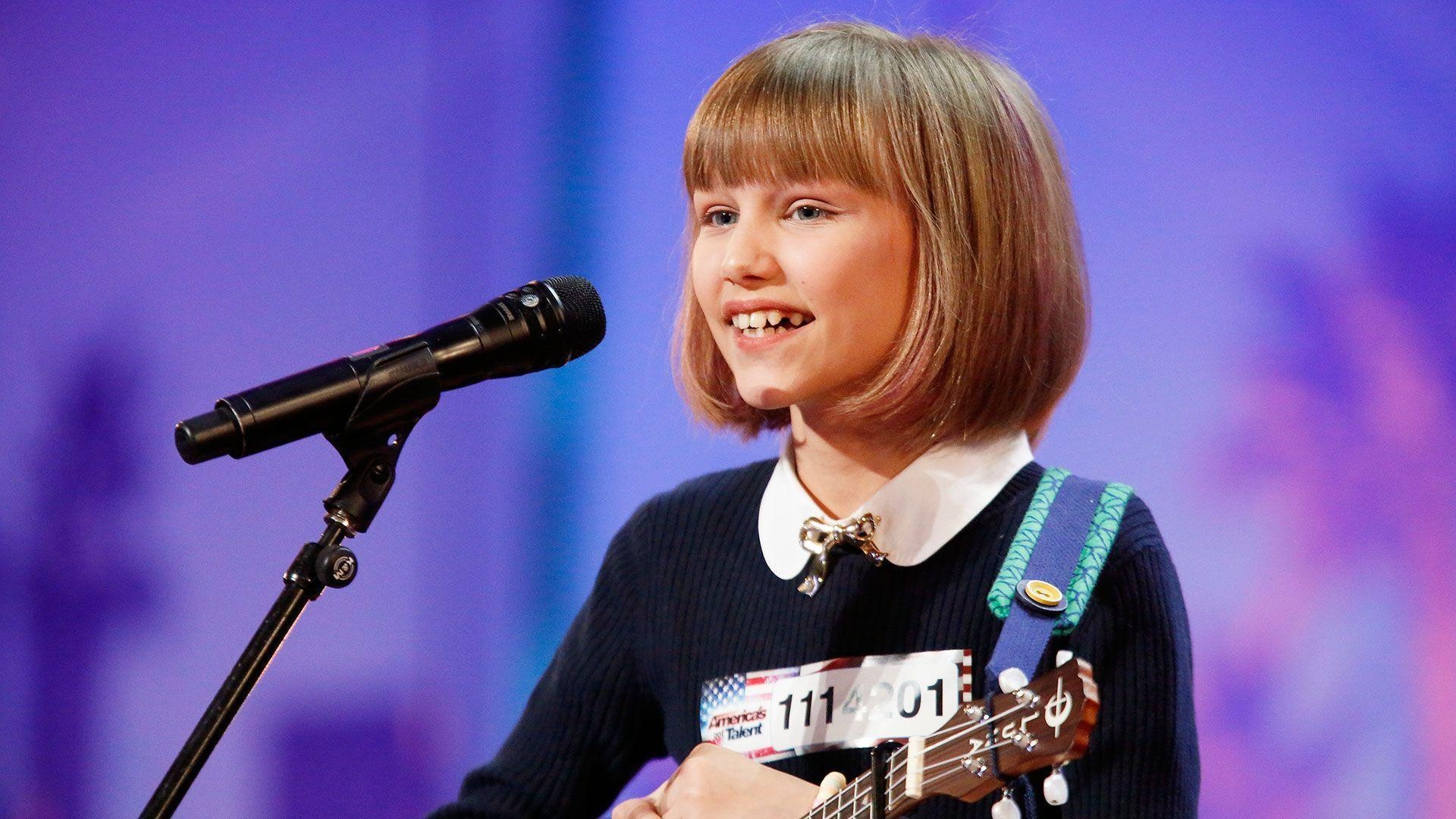 Grace VanderWaal: 12-Year-old ukulele player, Golden Buzzer, America's Got Talent, 2016. 1920x1080 Full HD Background.