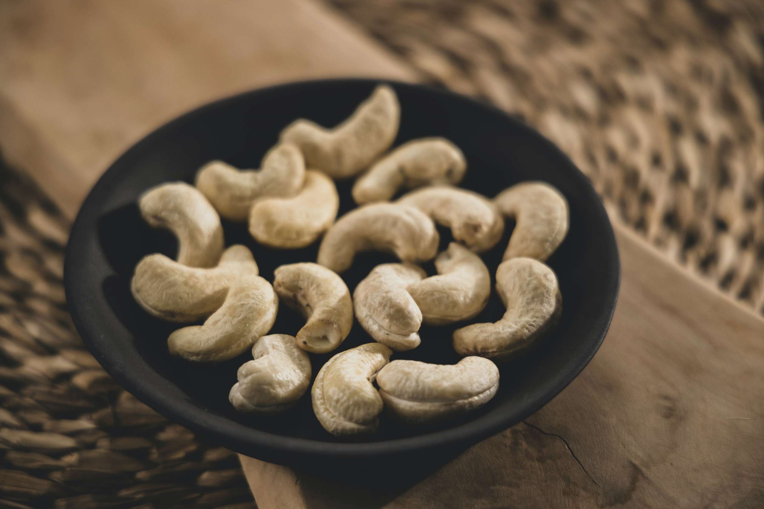 Cashew Nuts: A characteristic ingredient of numerous chicken and vegetarian dishes of southern India. 2560x1710 HD Background.