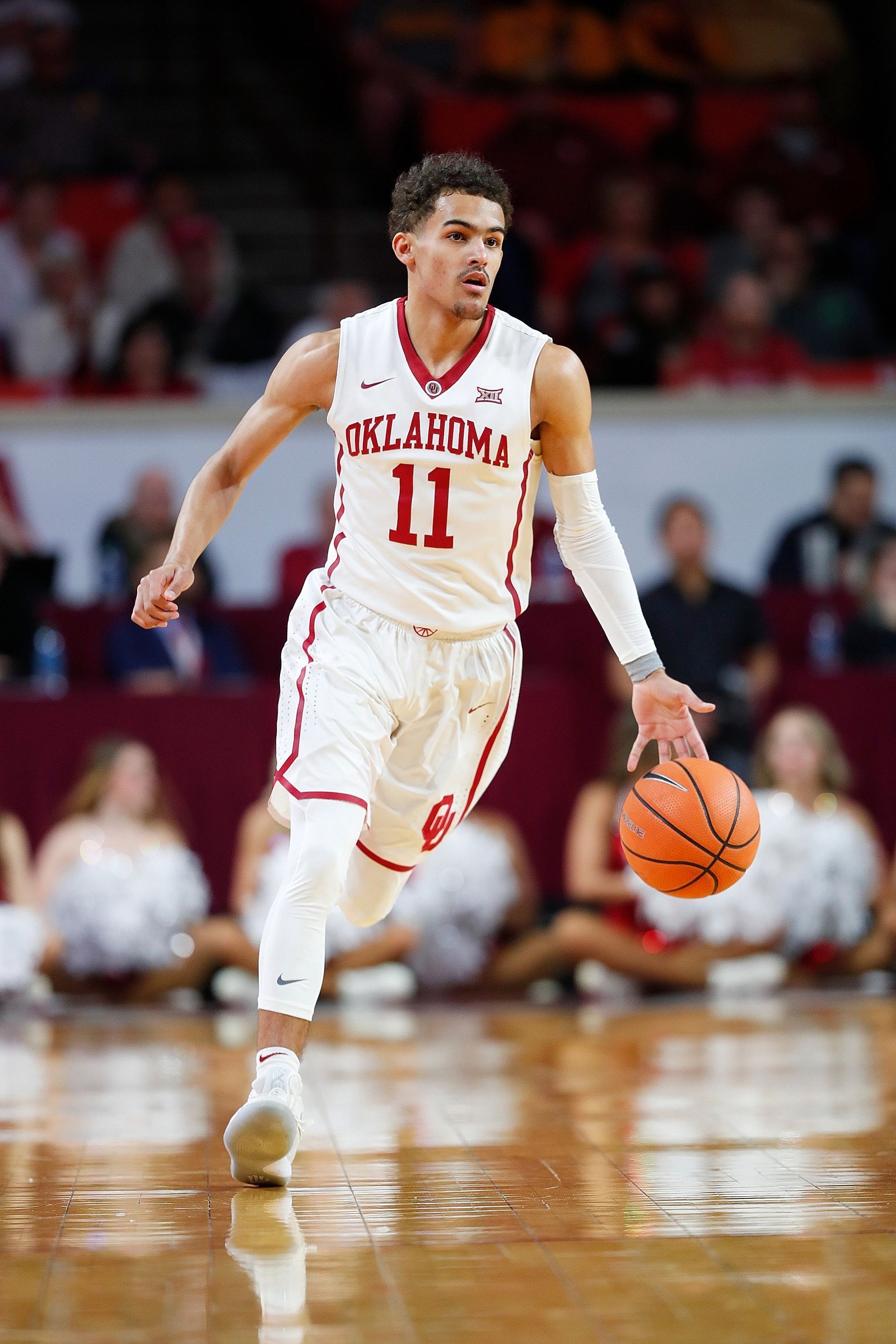 Trae Young, Biceps wallpapers, Impressive physique, Sports inspiration, 1600x2400 HD Handy