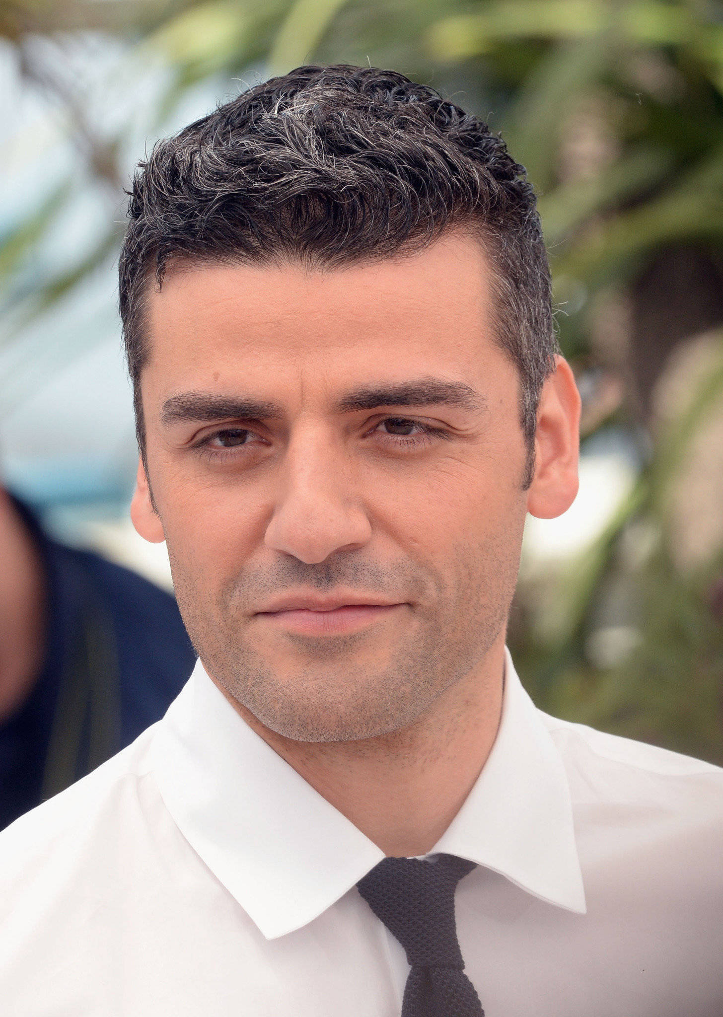 Oscar Isaac, iPhone wallpapers, Mobile backgrounds, Movie actor, 1460x2050 HD Handy