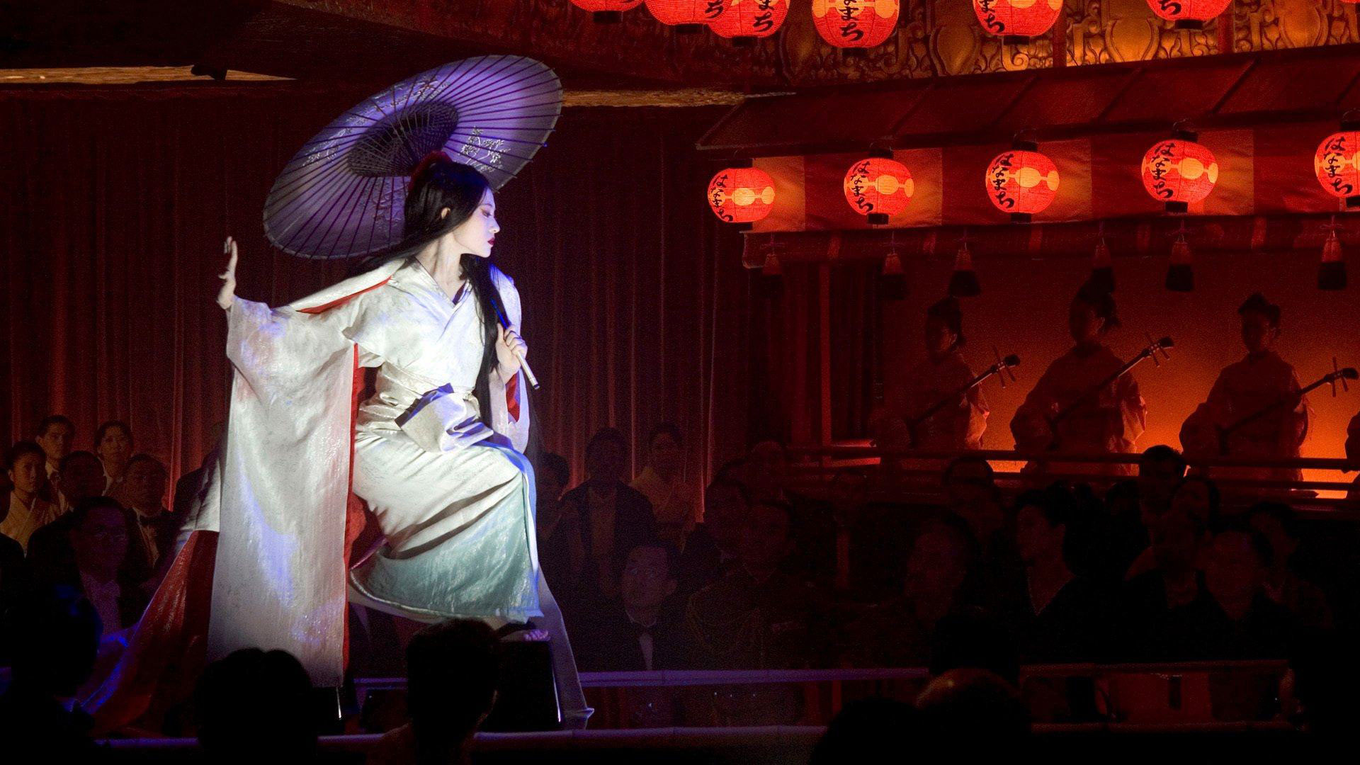 Memoirs of a Geisha: The film debuted on DVD, on March 28, 2006, Ziyi Zhang. 1920x1080 Full HD Background.