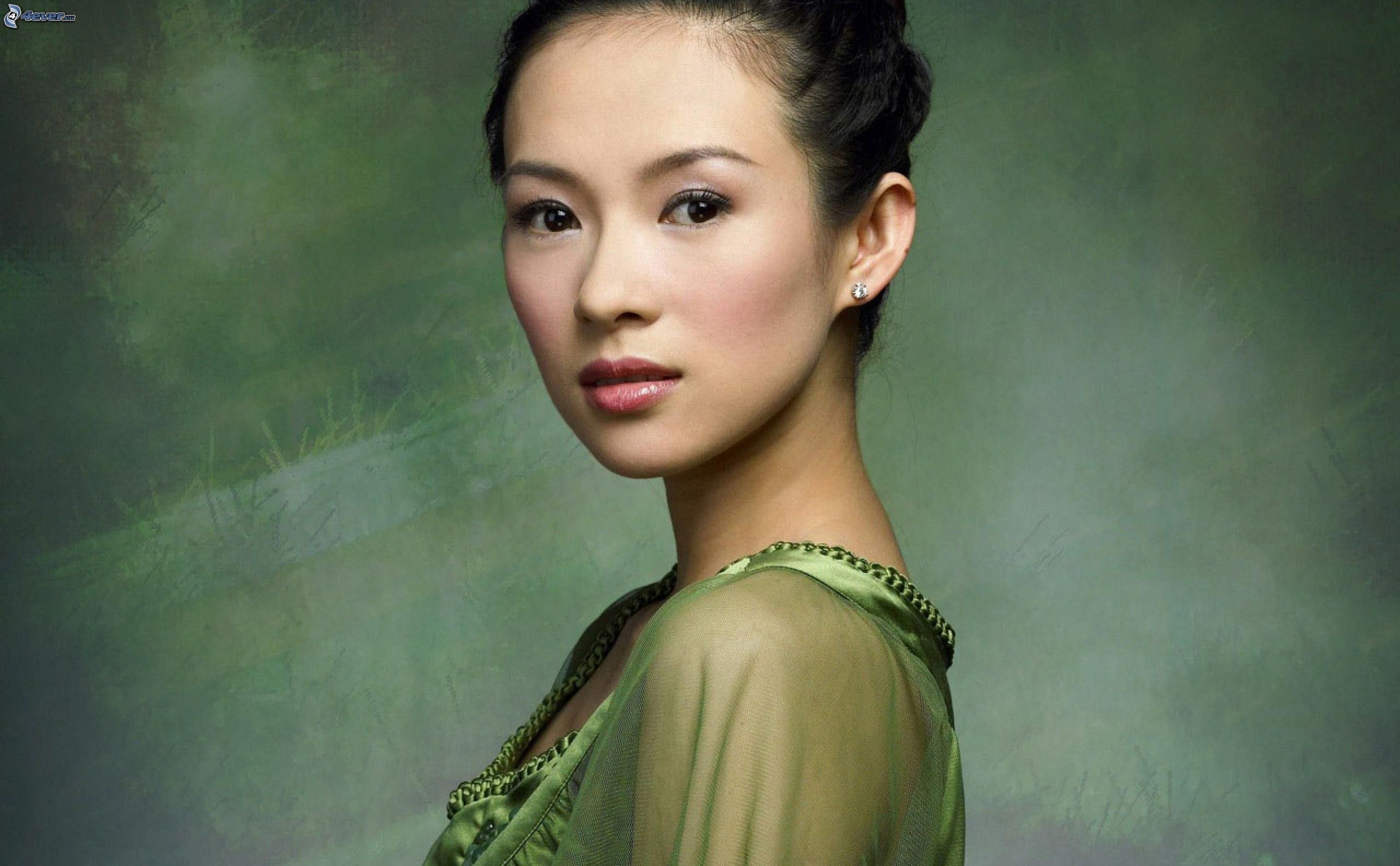 Zhang Ziyi, Chinese actress, International star, Talented artist, 2880x1790 HD Desktop