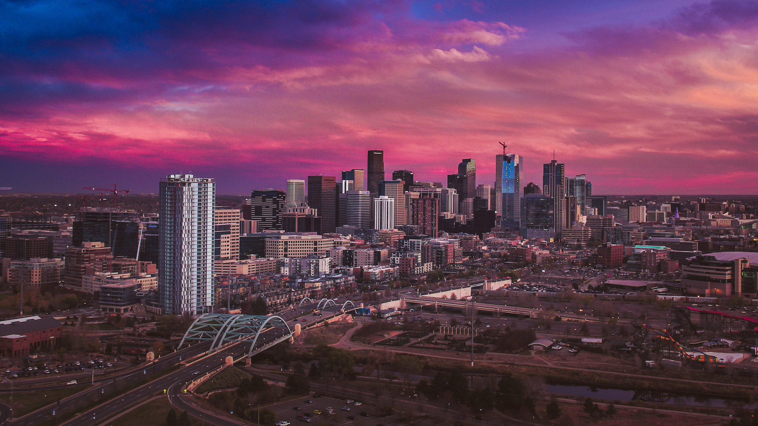 Denver skyline aerial, Armando Martinez photography, 2500x1410 HD Desktop