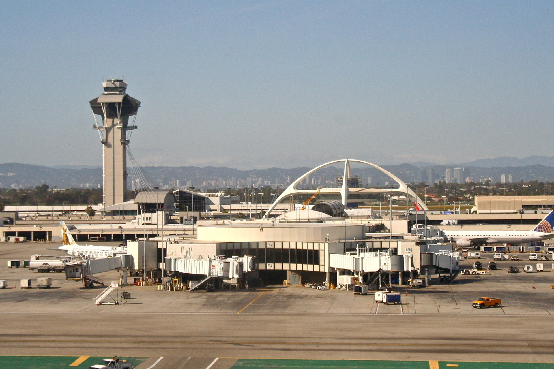 Los Angeles International Airport, LAX photo, 1920x1280 HD Desktop