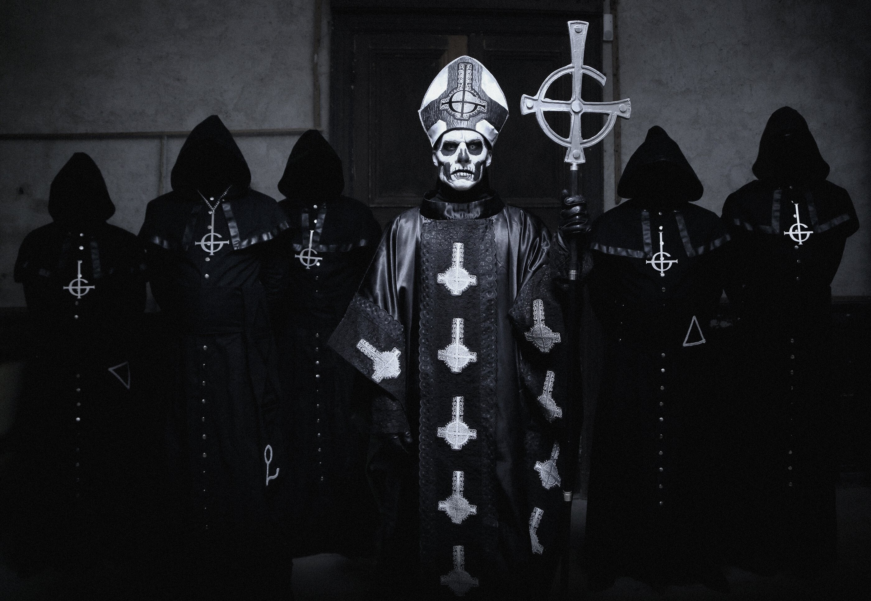 Ghost (Band): Papa Nihil, One of the five incarnations of the popular rock character. 2800x1940 HD Background.