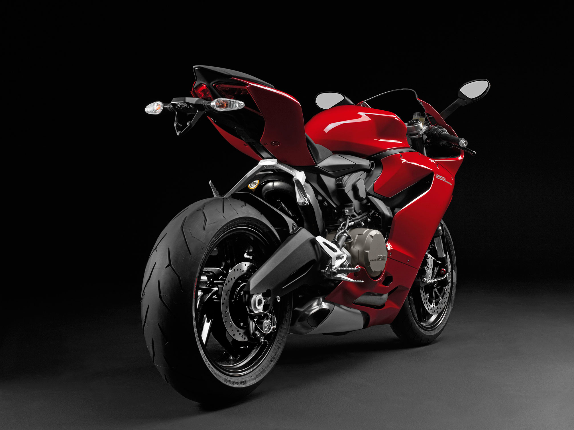 Superbike: Ducati 899 Panigale, A racing motorcycle equipped with a 148-horsepower engine. 2020x1510 HD Wallpaper.