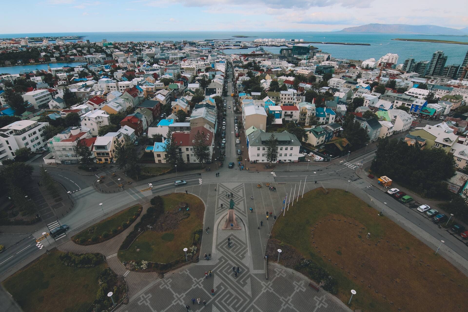 Reykjavik, Staying downtown, Travel dudes, Iceland, 1920x1280 HD Desktop