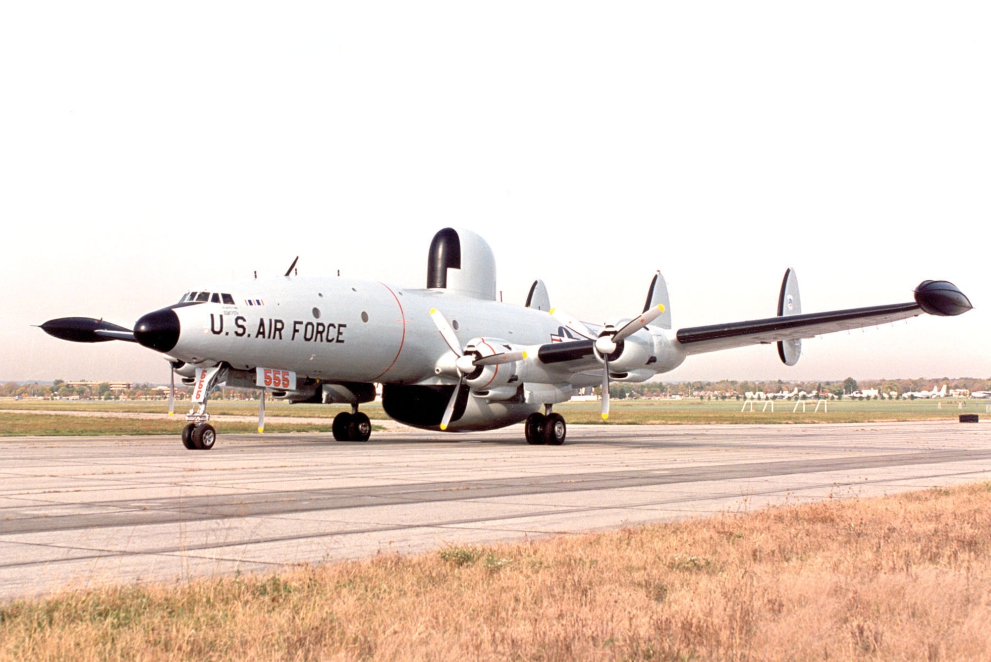 Lockheed ec 121d, National museum, United states air force, Display, 2000x1340 HD Desktop