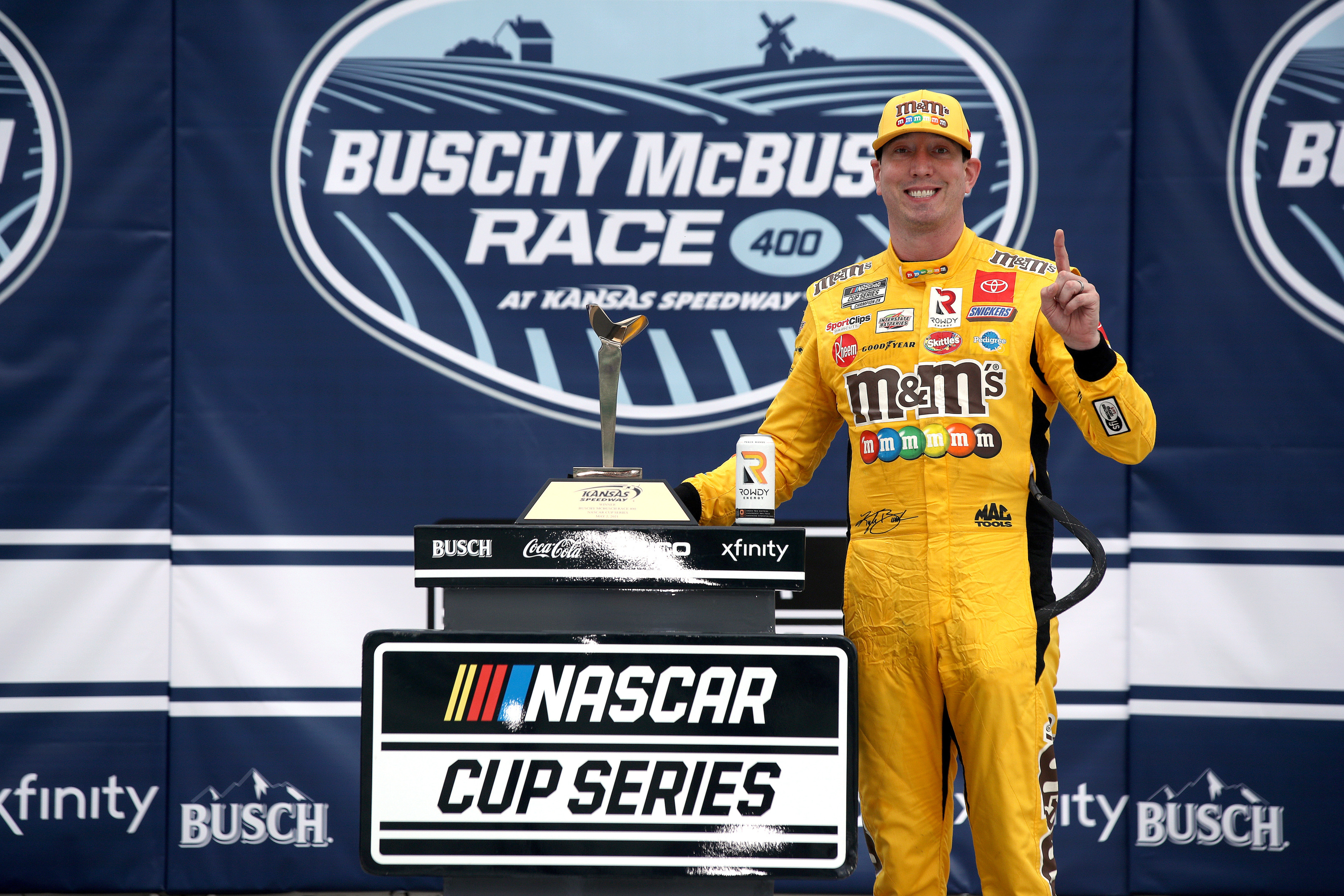 Kyle Busch, NASCAR driver, Winning irony, 2021 victories, 3200x2140 HD Desktop