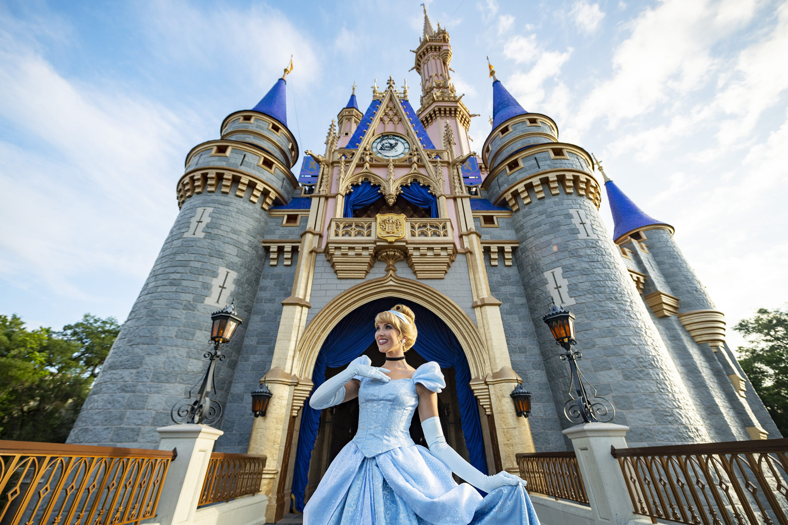 Walt Disney World Resort, Special offer, Theme park tickets, 2560x1710 HD Desktop