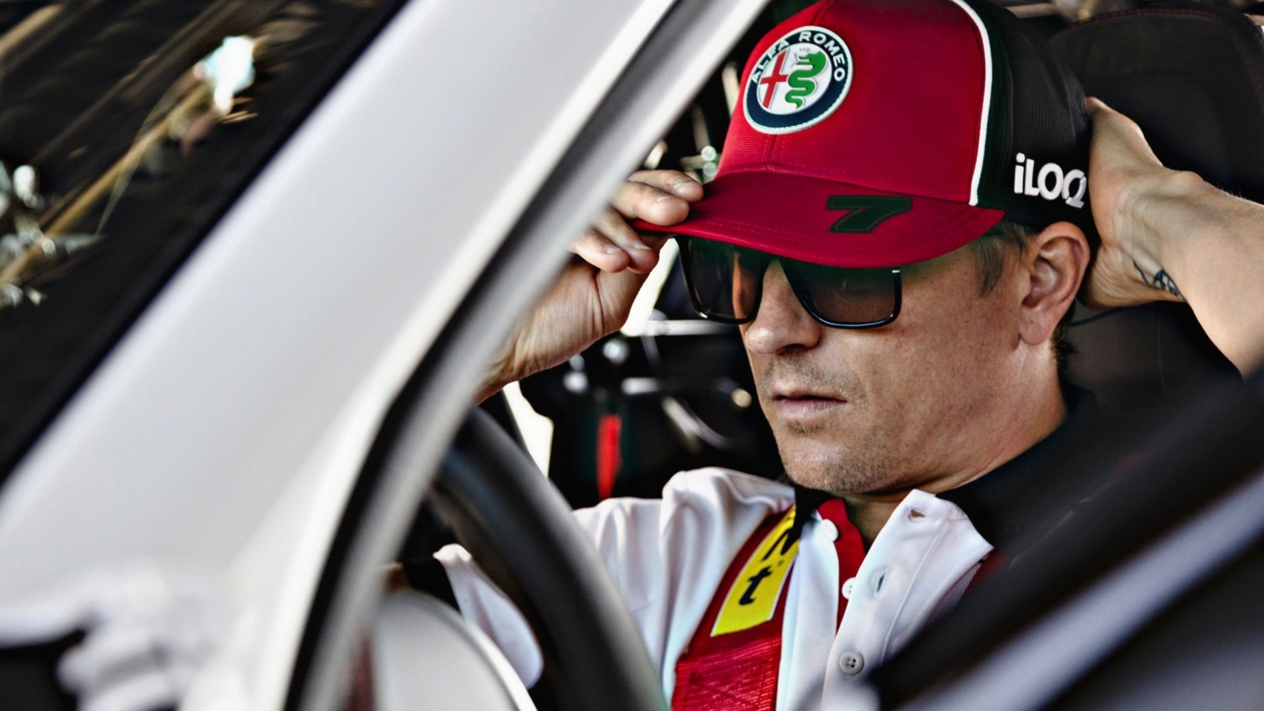 Kimi Raikkonen, Exciting Portuguese GP, Spectacular first lap, Proud father, 2560x1440 HD Desktop