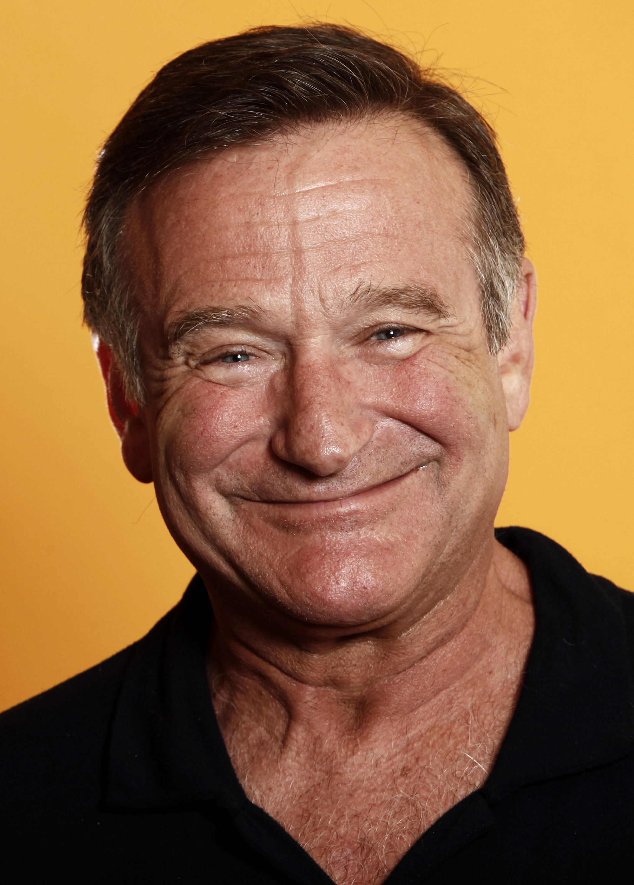 Robin Williams: An American actor and comedian, known for his improvisational skills. 2160x3000 HD Wallpaper.