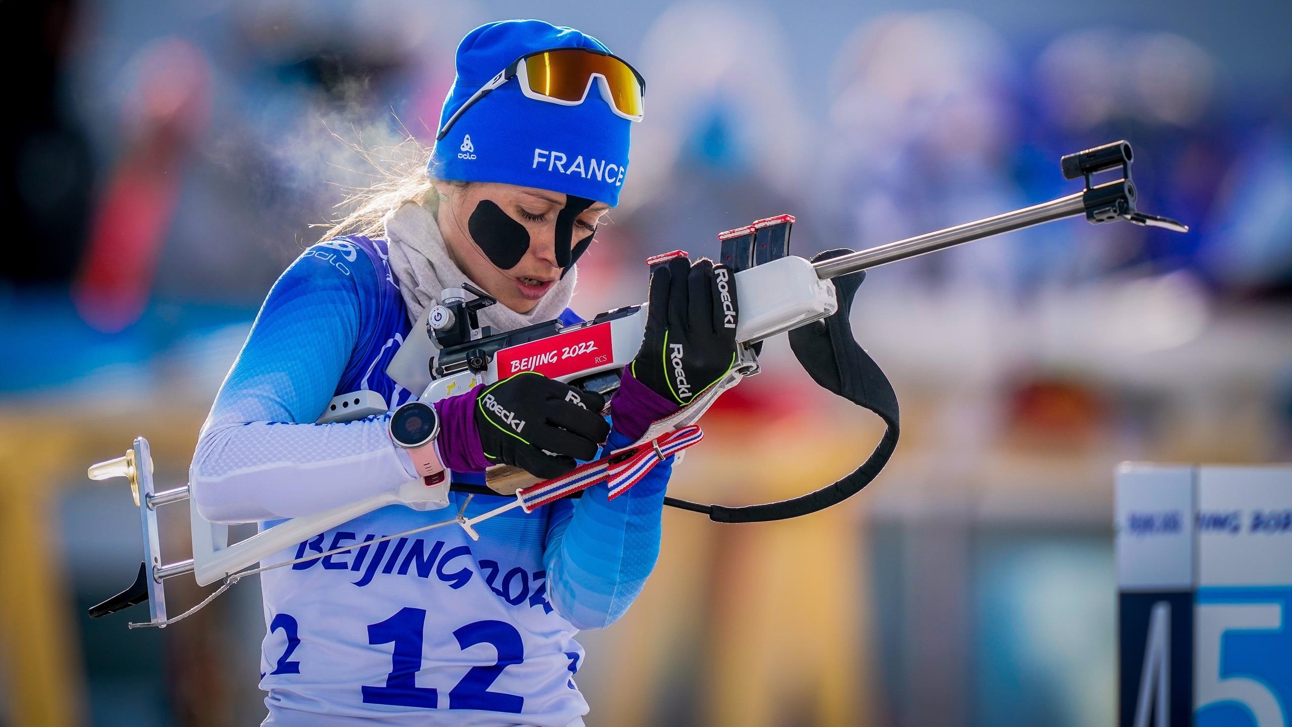 Anais Chevalier-Bouchet, Winter Olympics, Adhesive tape on athletes' faces, Eurosport, 2560x1440 HD Desktop