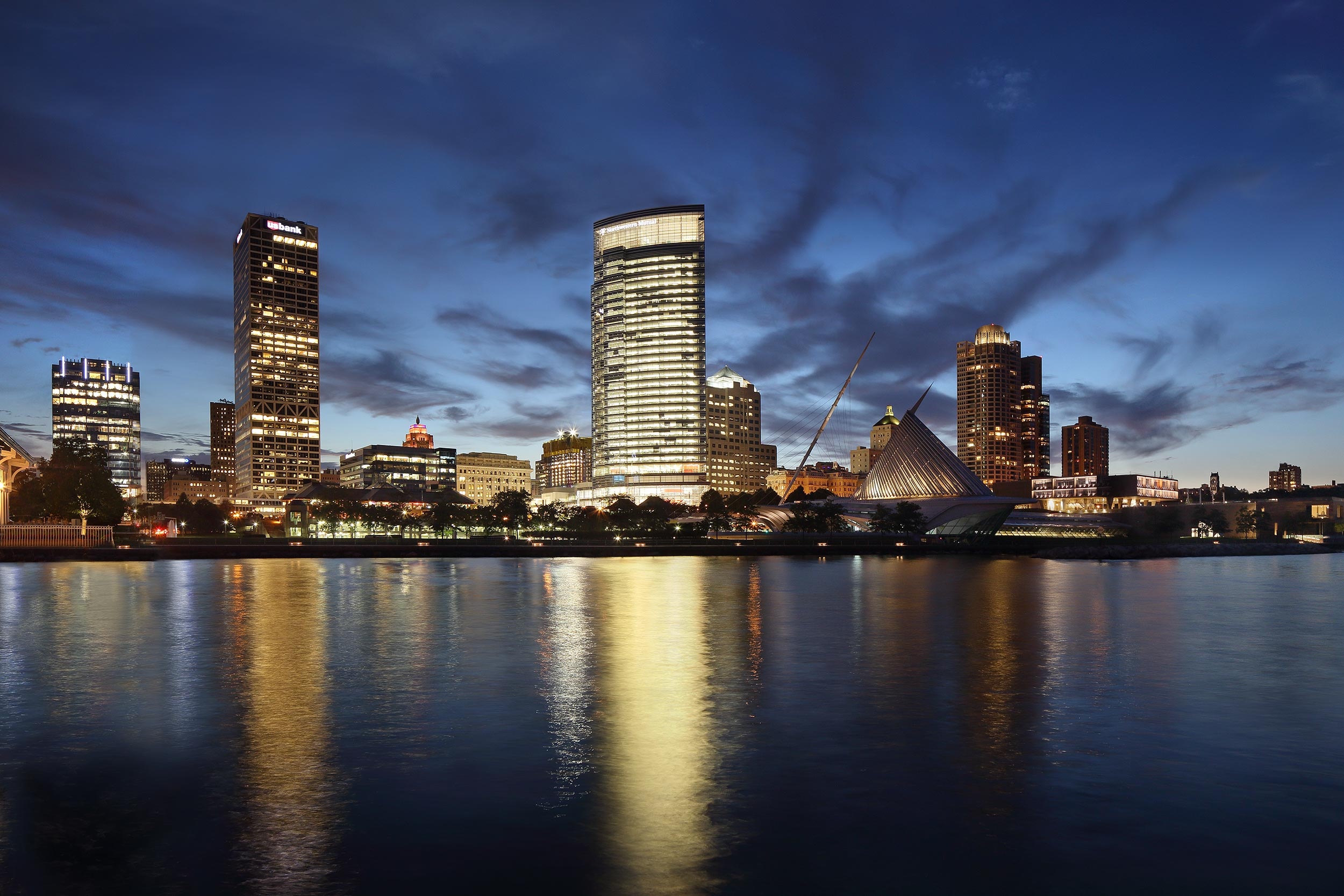 Milwaukee Skyline, Cityscapes, 2500x1670 HD Desktop